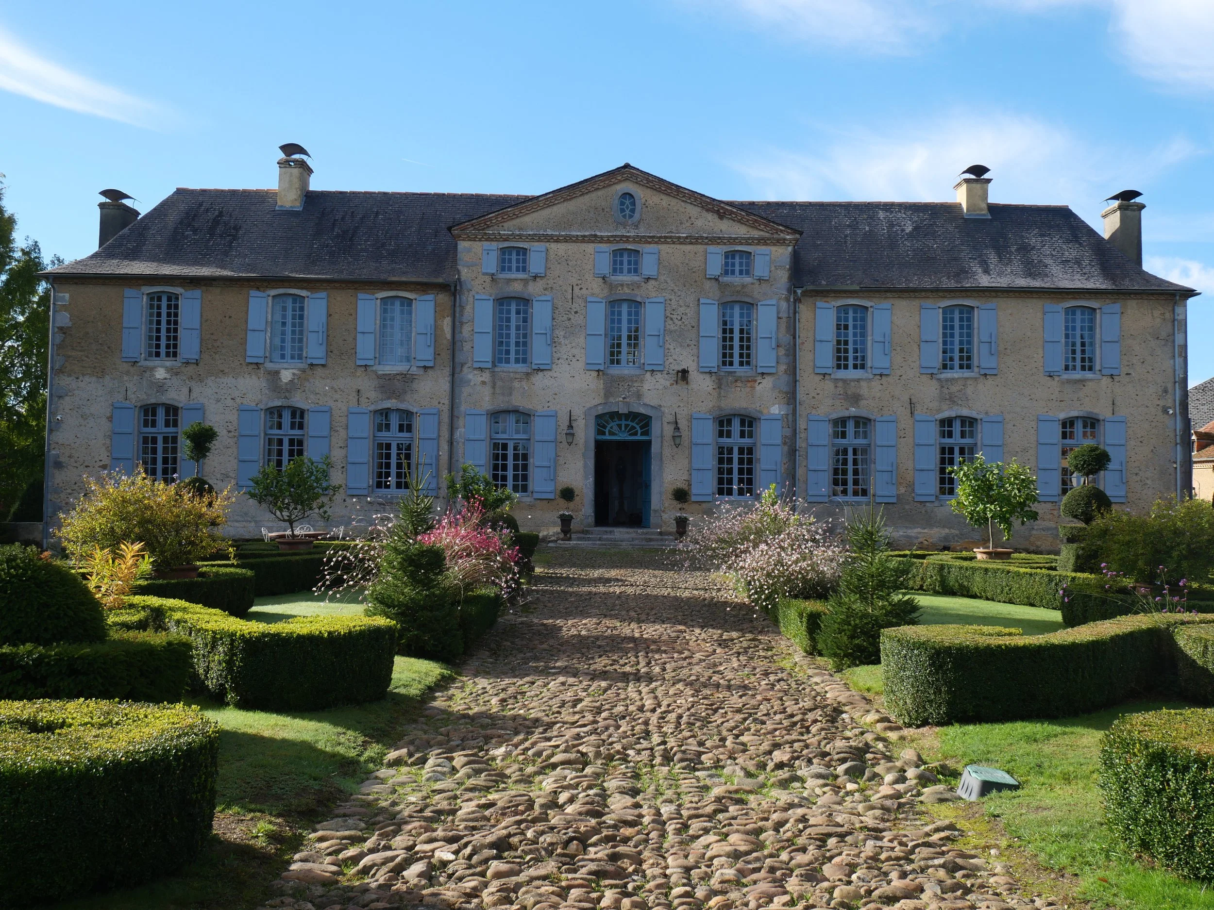 A Romantic 18th-Century Château in Southwest France 