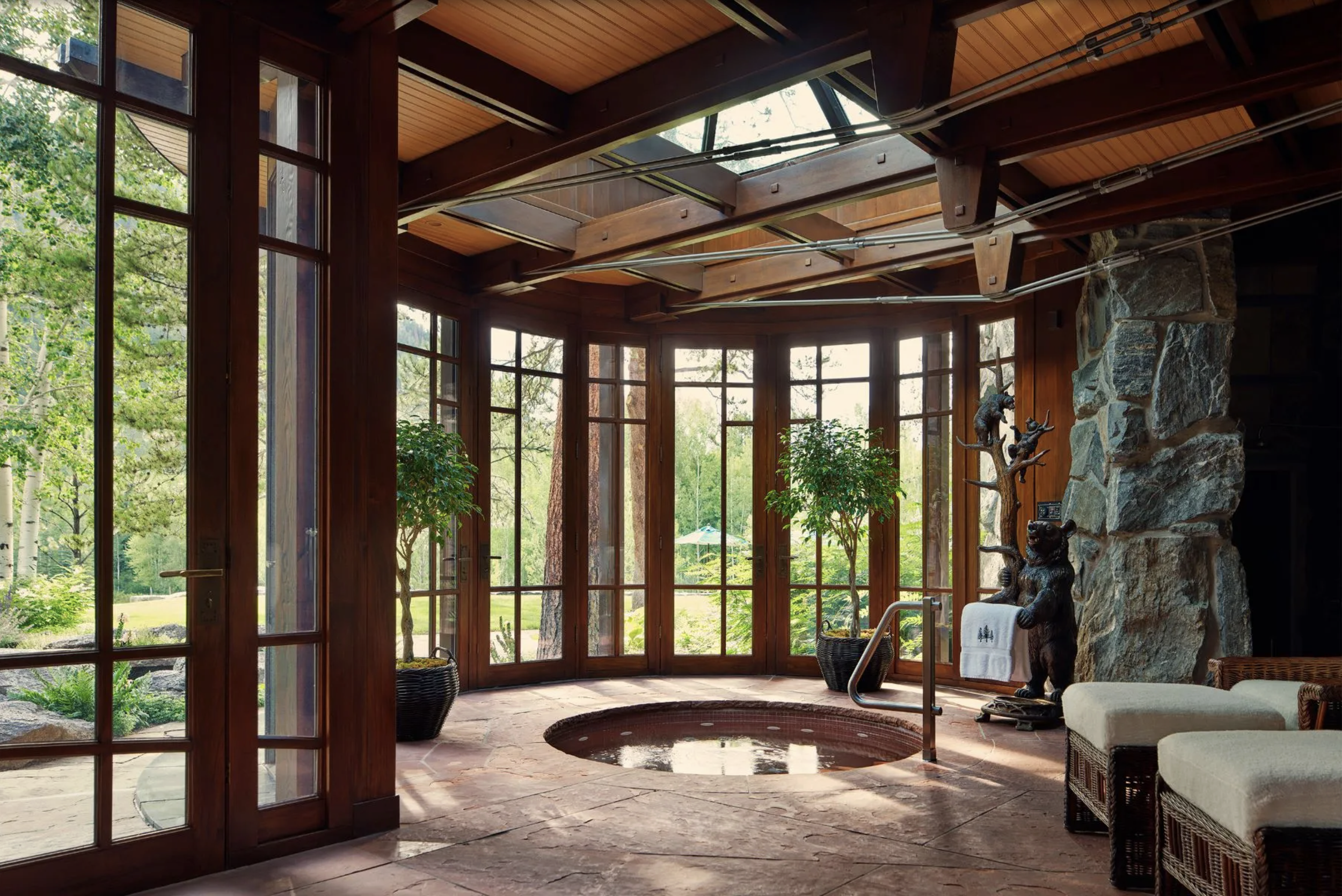 francis_york_a-300000000-aspen-estate-is-one-of-americas-most-expensive-listings-8.png