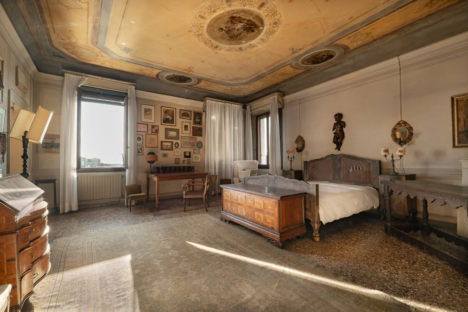 Francis-York palazzi Barbaro-Penthouse-33.jpg