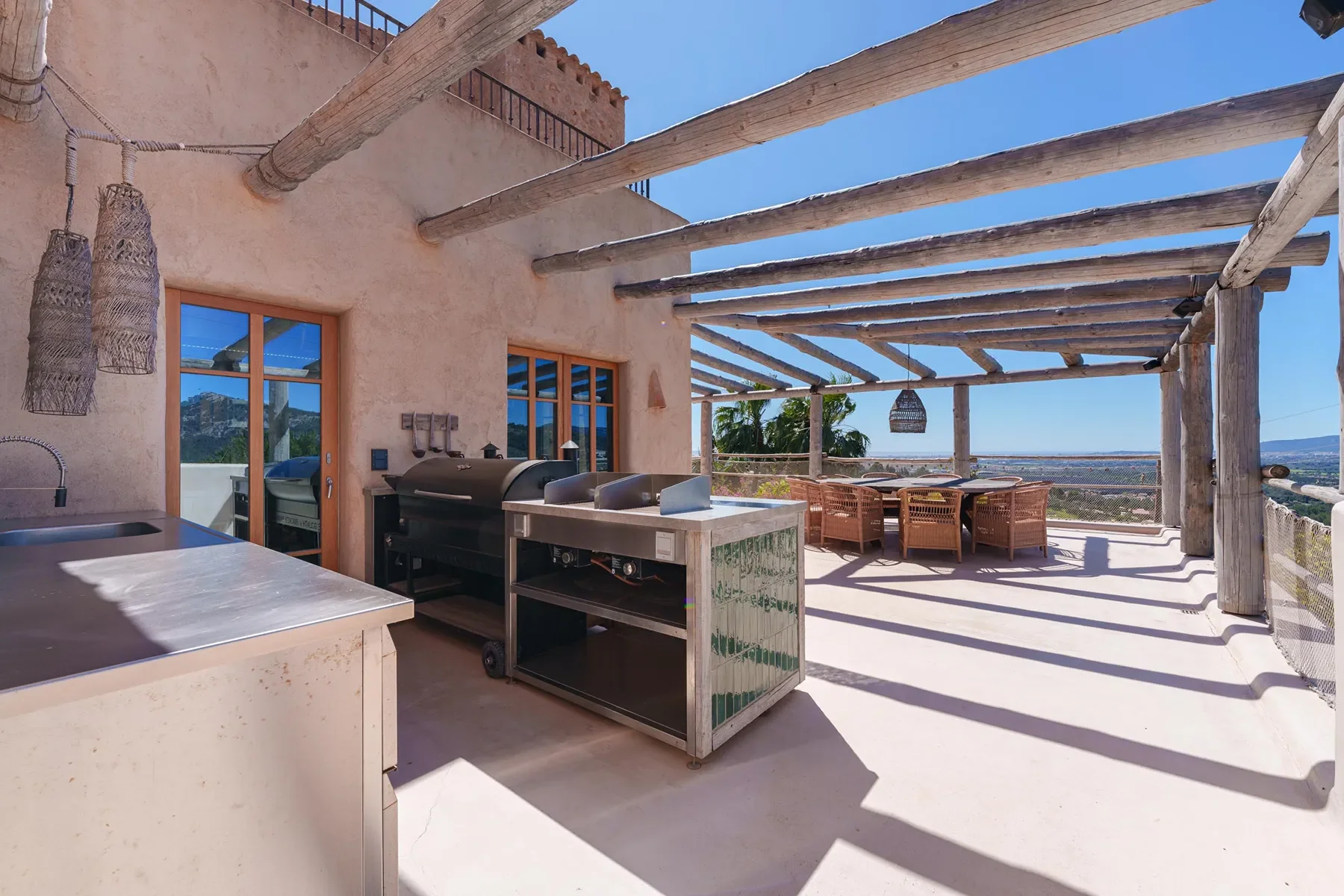 francis_york_torre-del-sol-mallorca-vineyard-estate-8.webp