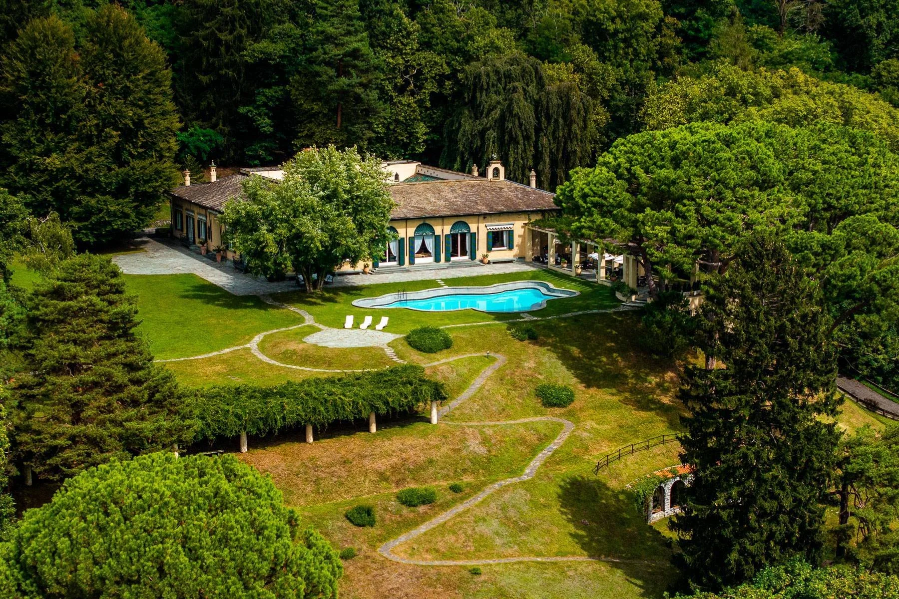 A 1930s Villa Lists in the Italian Lakes, One Hour from Milan