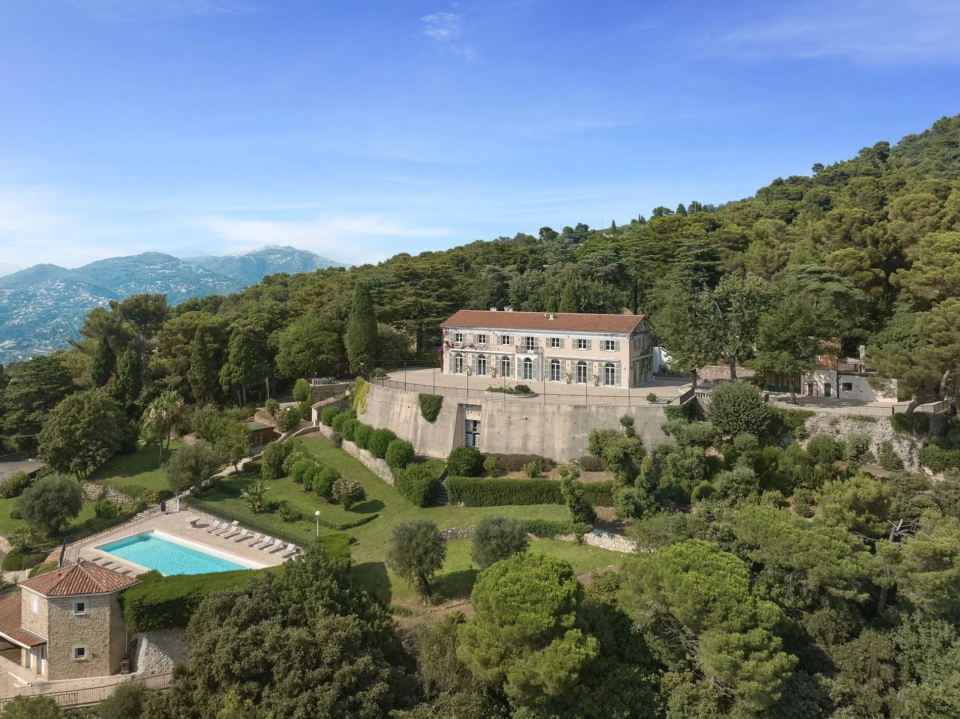 Belle Époque Estate 600 Meters Above Villefranche-sur-Mer Lists for €16,000,000