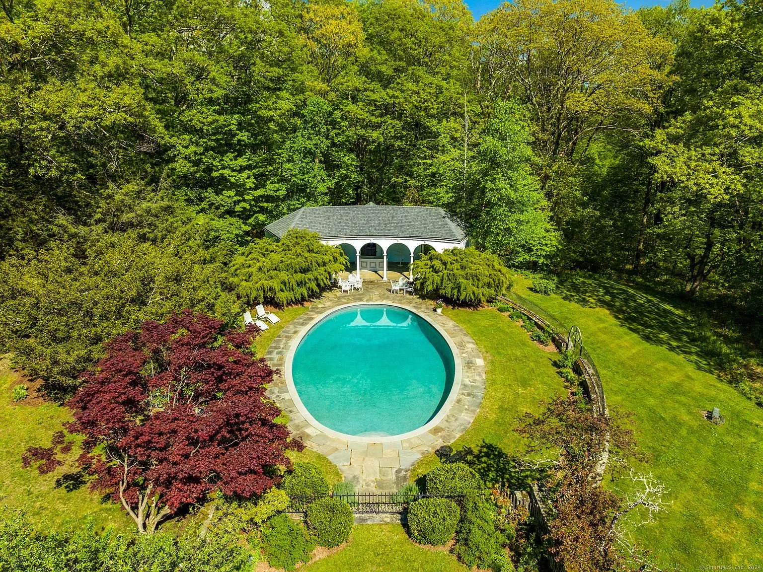 A 1780 Colonial Home Set in One of Connecticut’s Most Private Lake Communities