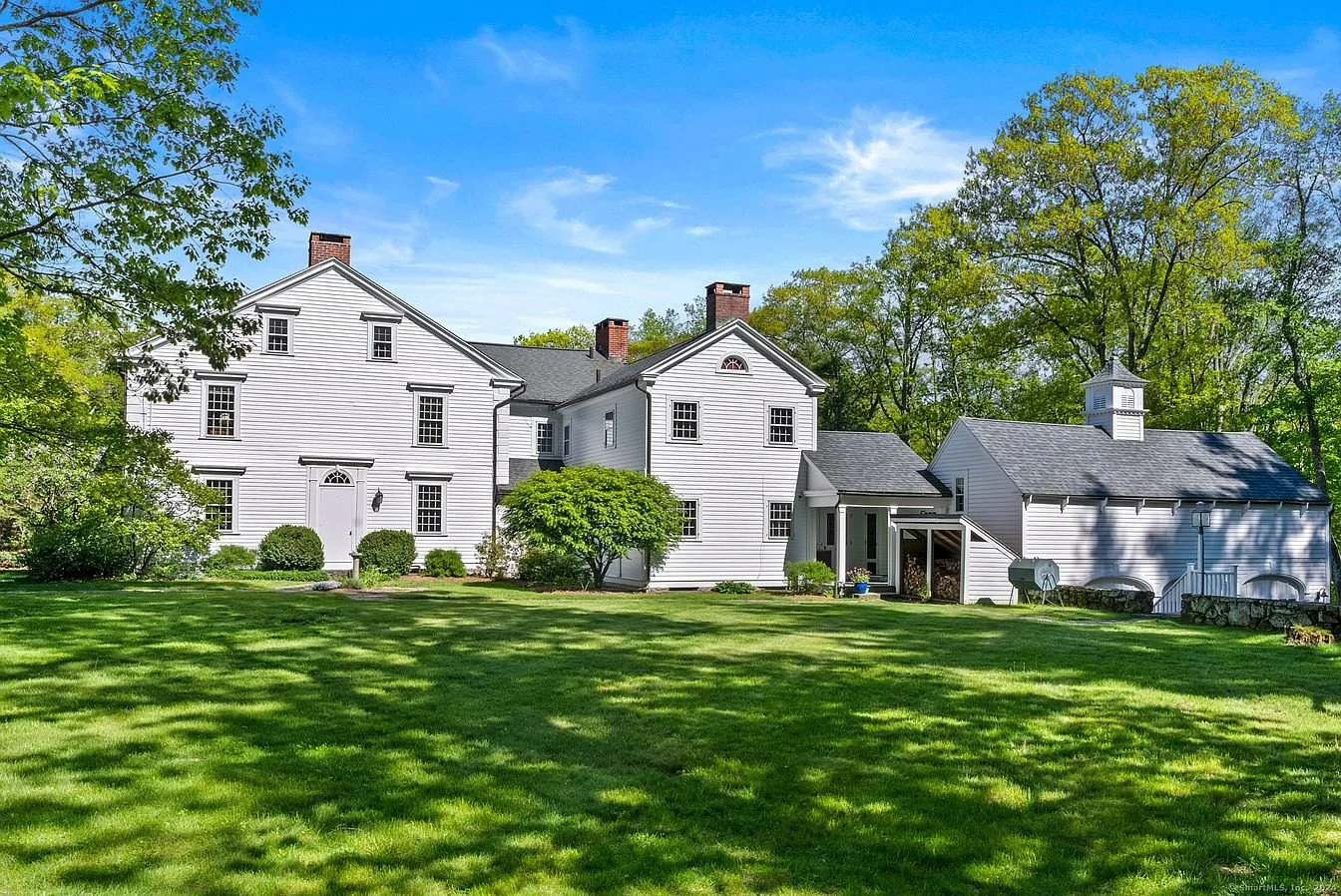 Connecticut-Colonial-Home-Estate-1780-For-Sale-Francis-York5.jpg