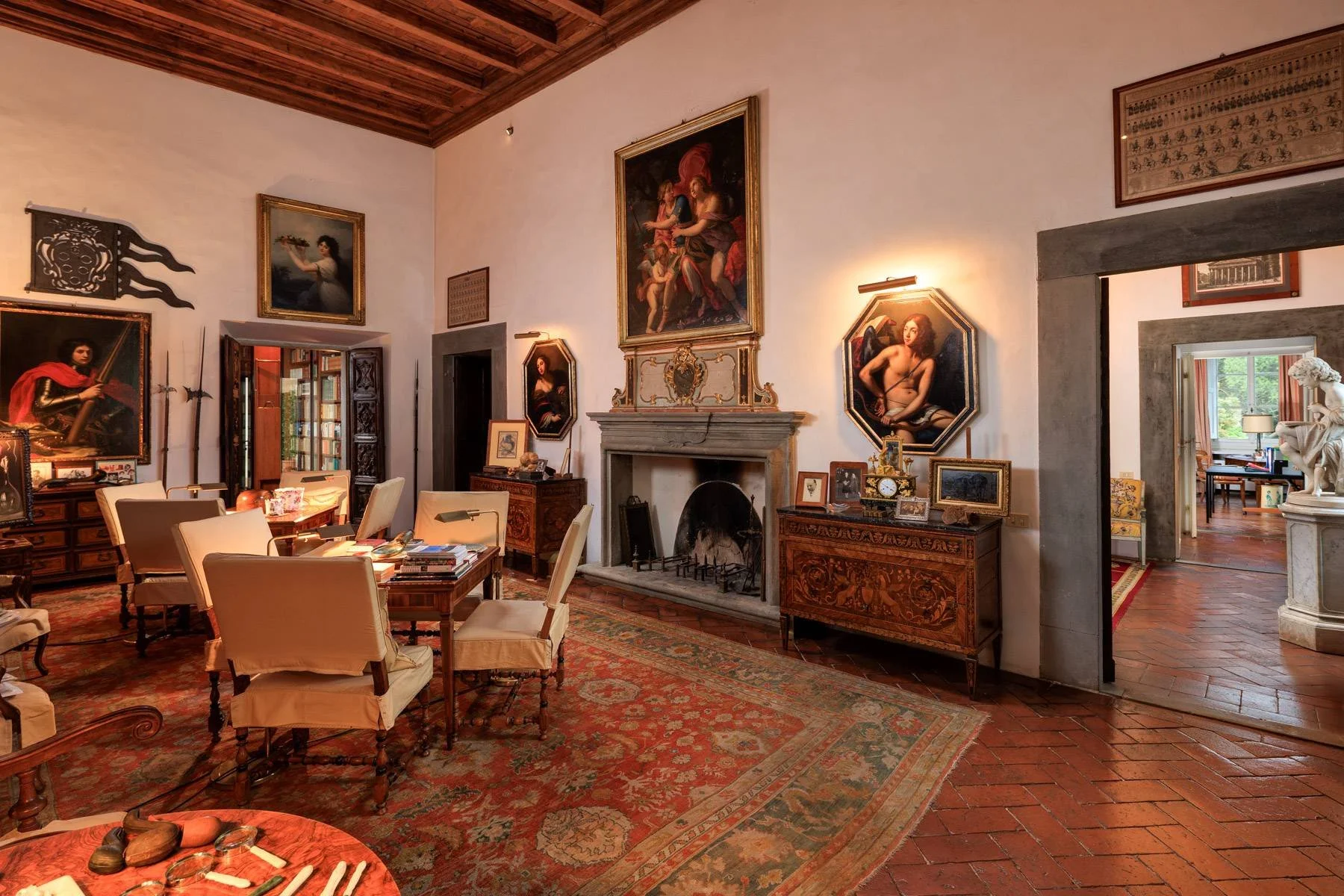 francis_york_medici-era-villa-hills-near-florence-10.jpg