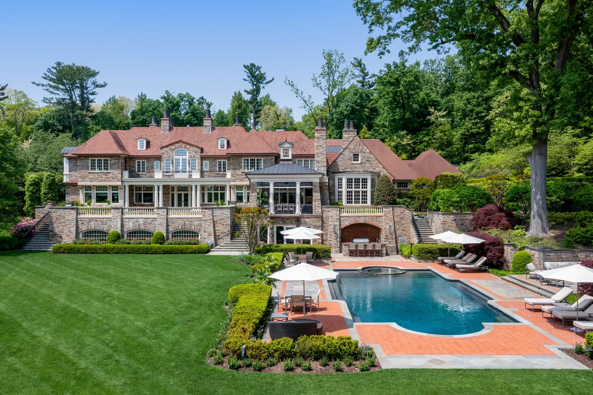 Francis-York-custom-built-dream-home-old-westbury-john-c-kean-estate-17.webp
