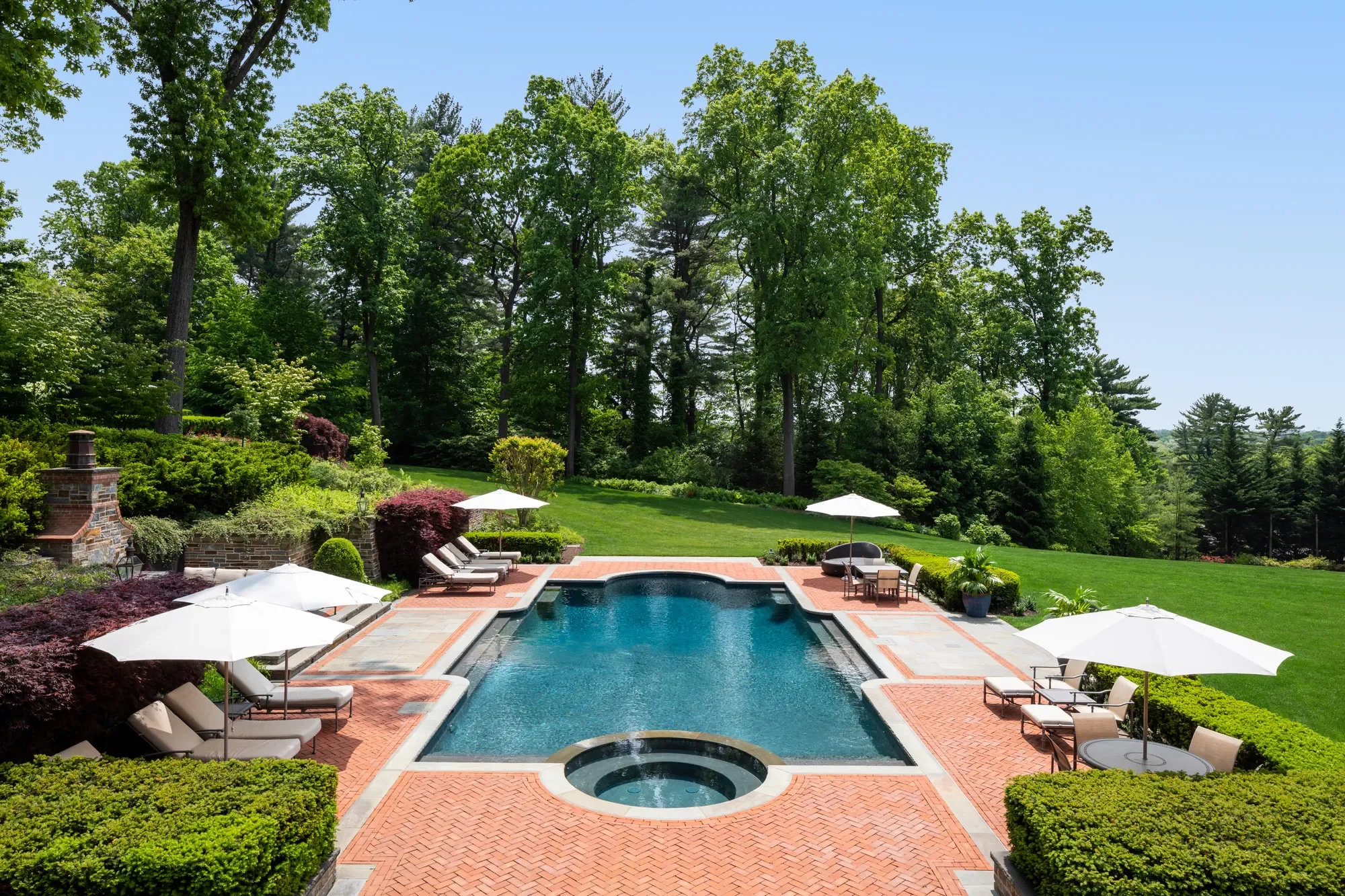 Francis-York-custom-built-dream-home-old-westbury-john-c-kean-estate-22.webp