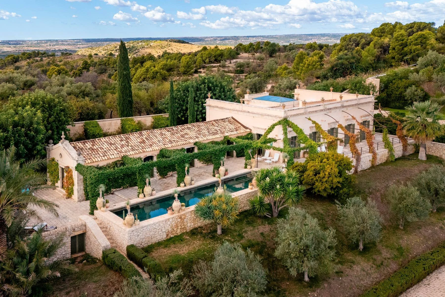 A Restored Sicilian Villa Near Noto Is Listed for €5 Million 
