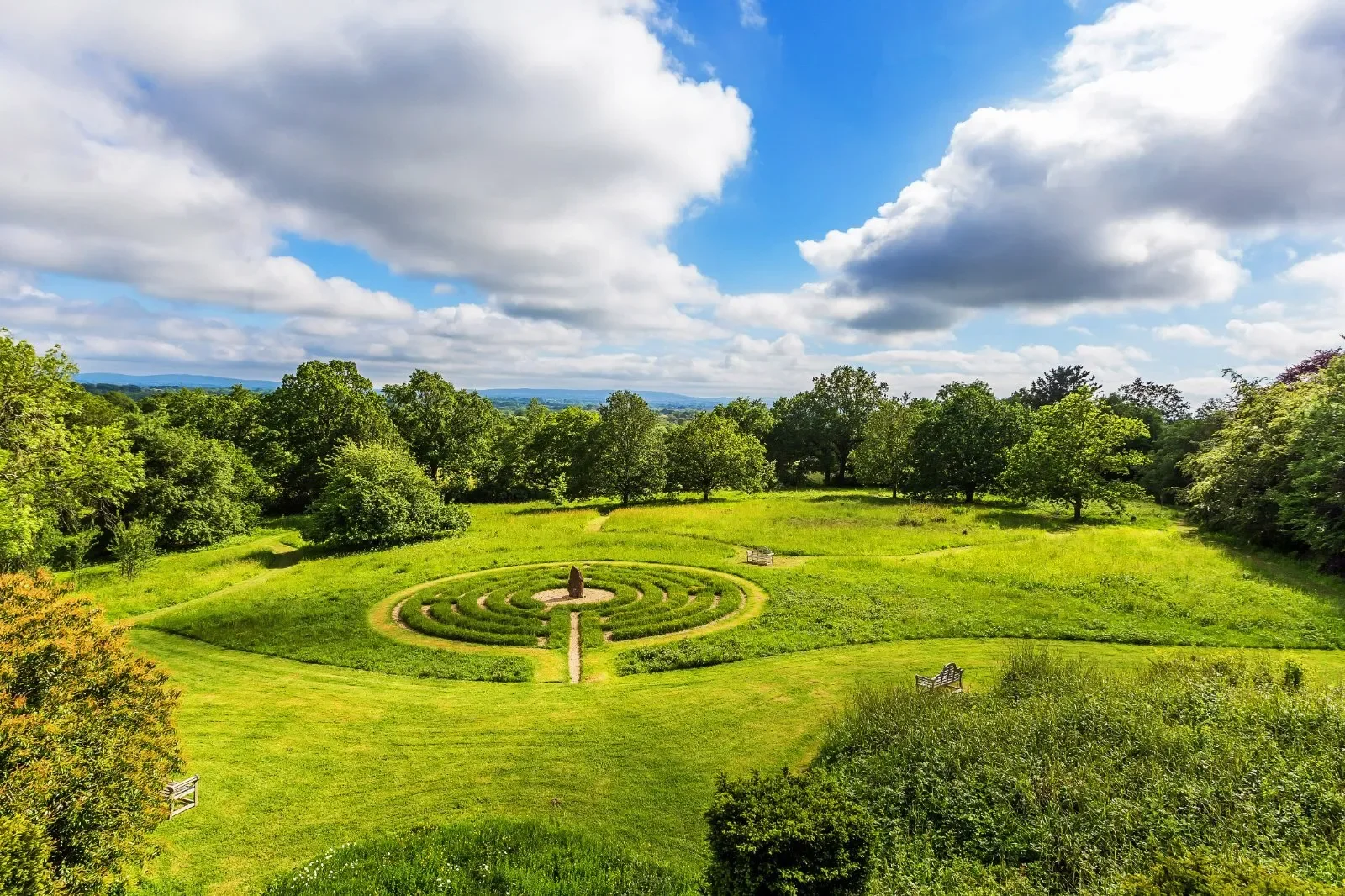 sedgwick-park-estate-west-sussex-uk-country-life-gardens-francis-york16.webp