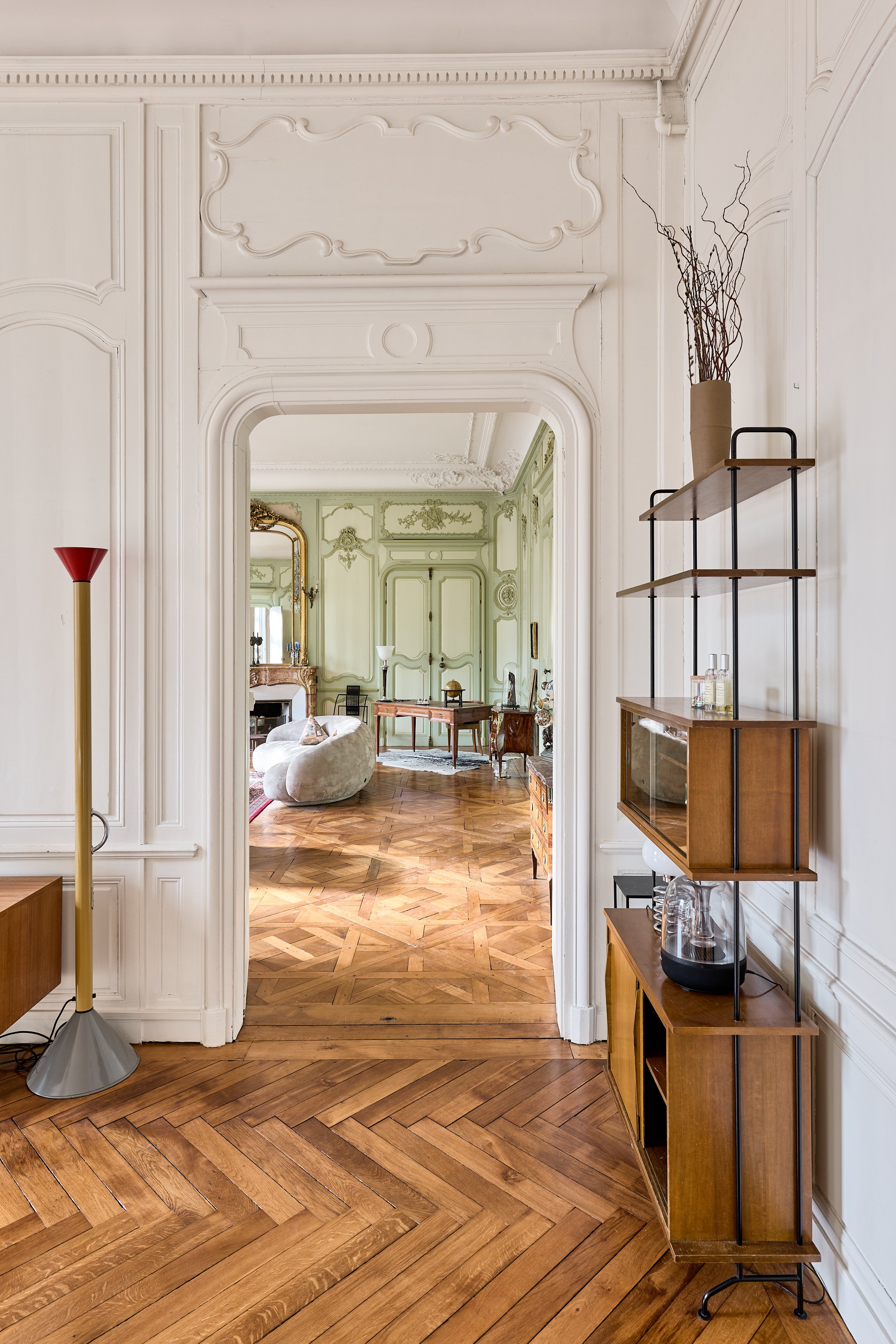 Francis-York-a-classic-french-apartment-in-an-18th-century-hotel-particulier-in-besancon-5.jpg
