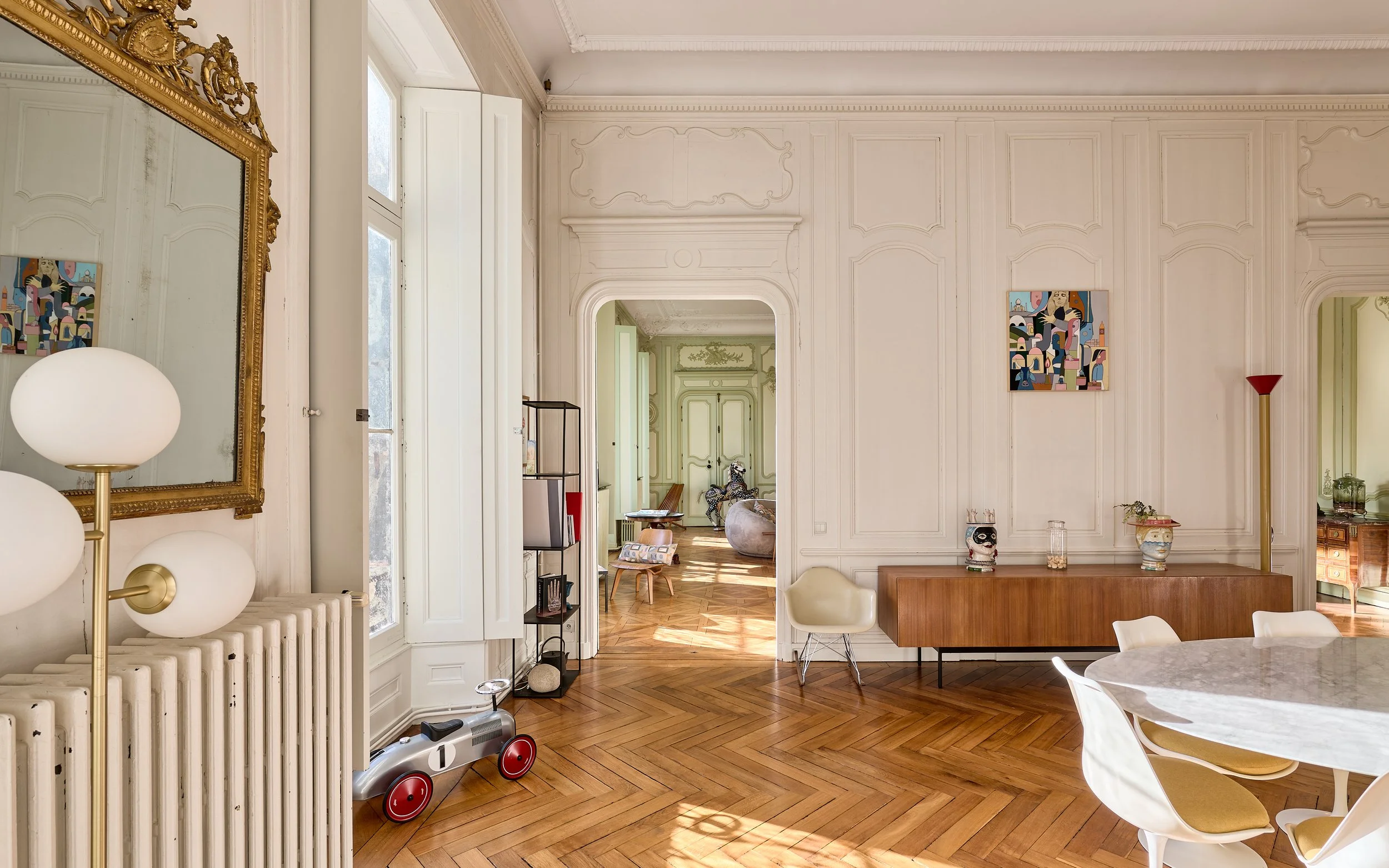 Francis-York-a-classic-french-apartment-in-an-18th-century-hotel-particulier-in-besancon-25.jpg
