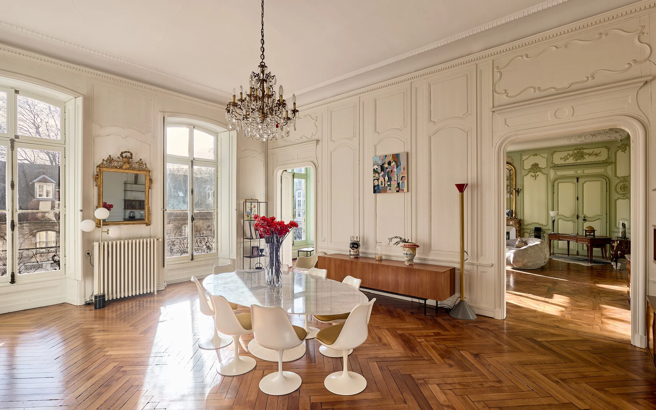 Francis-York-a-classic-french-apartment-in-an-18th-century-hotel-particulier-in-besancon-27.jpg
