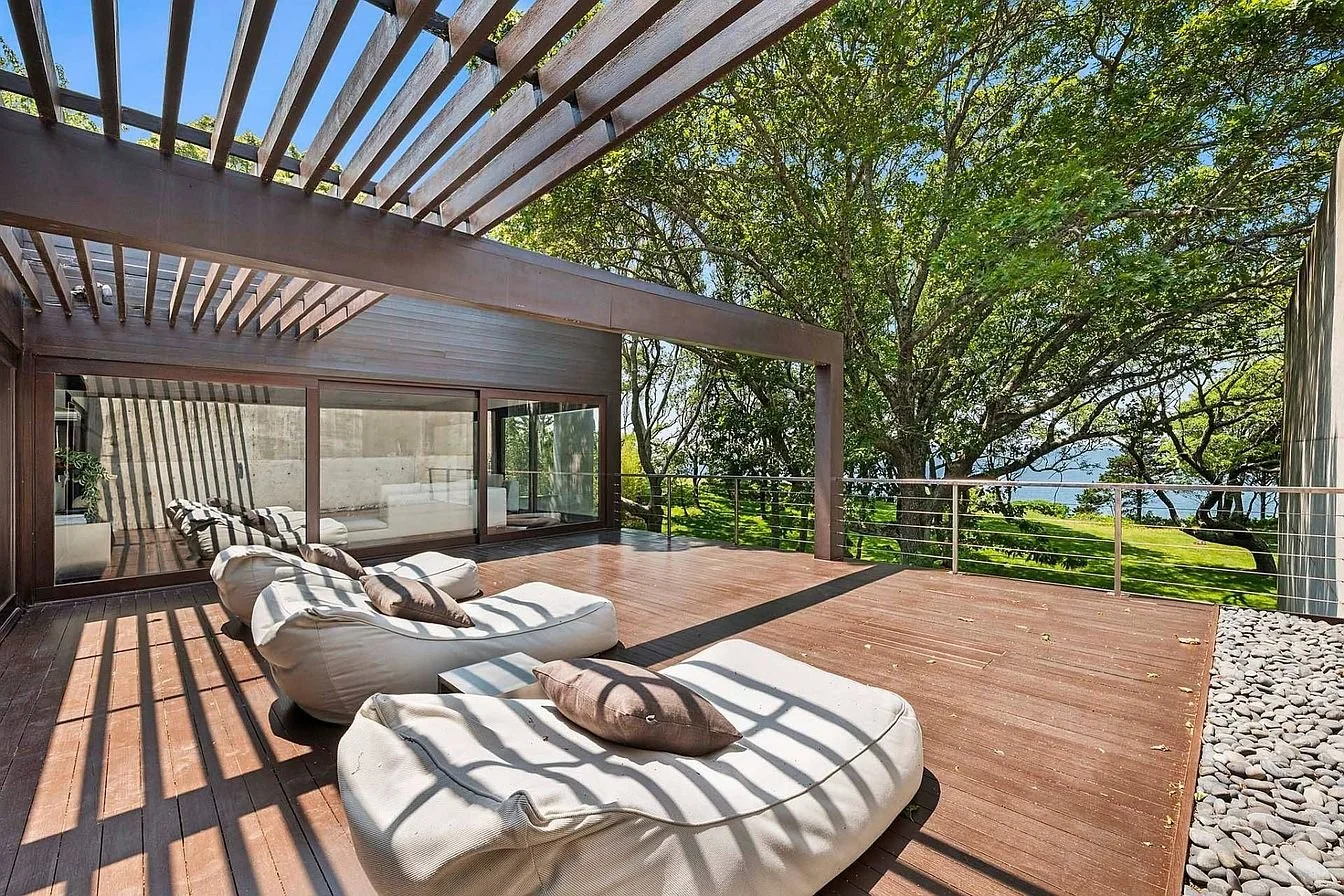 hamptons-modernist-waterfront-home-william-j-reese-sag-harbor-58.jpg