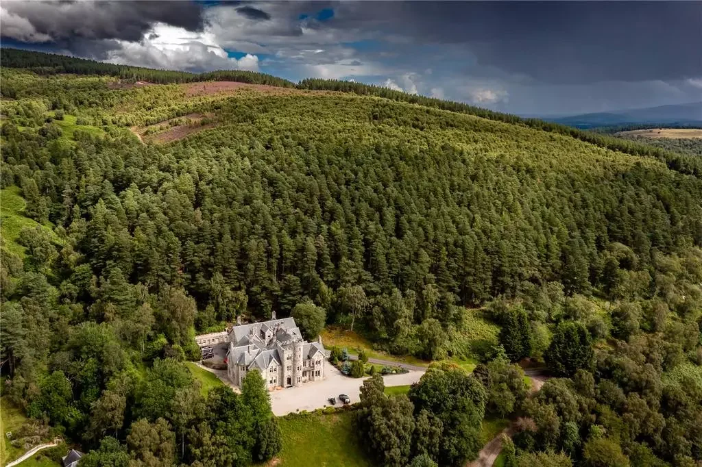 A 22,000-Acre Scottish Estate, Larger Than the Island of Manhattan, Lists for £67 Million