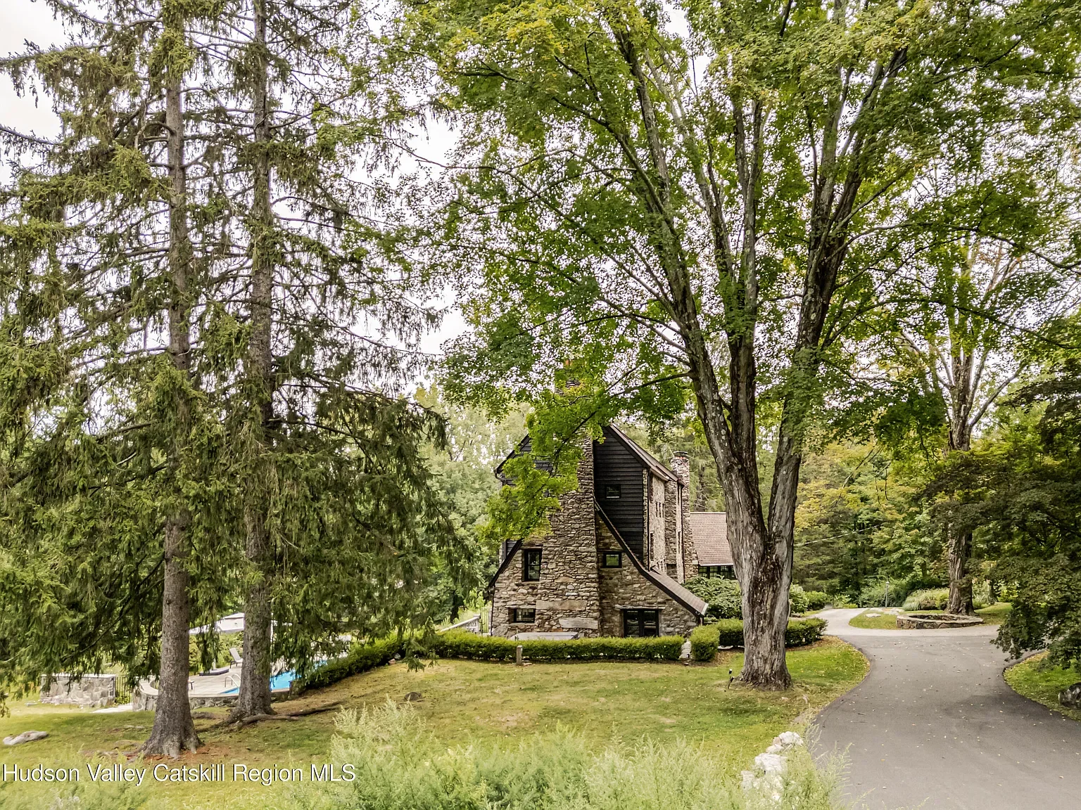 fdr-favourite-hunting-lodge-sold-hudson-valley-nyc-45.webp
