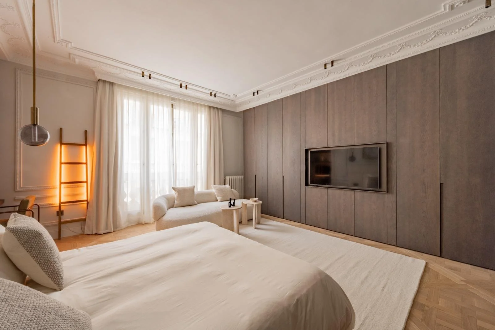 francis-york-paris-8th-arrondissement-golden-triangle-215m2-apartment-polo-properties12.jpeg