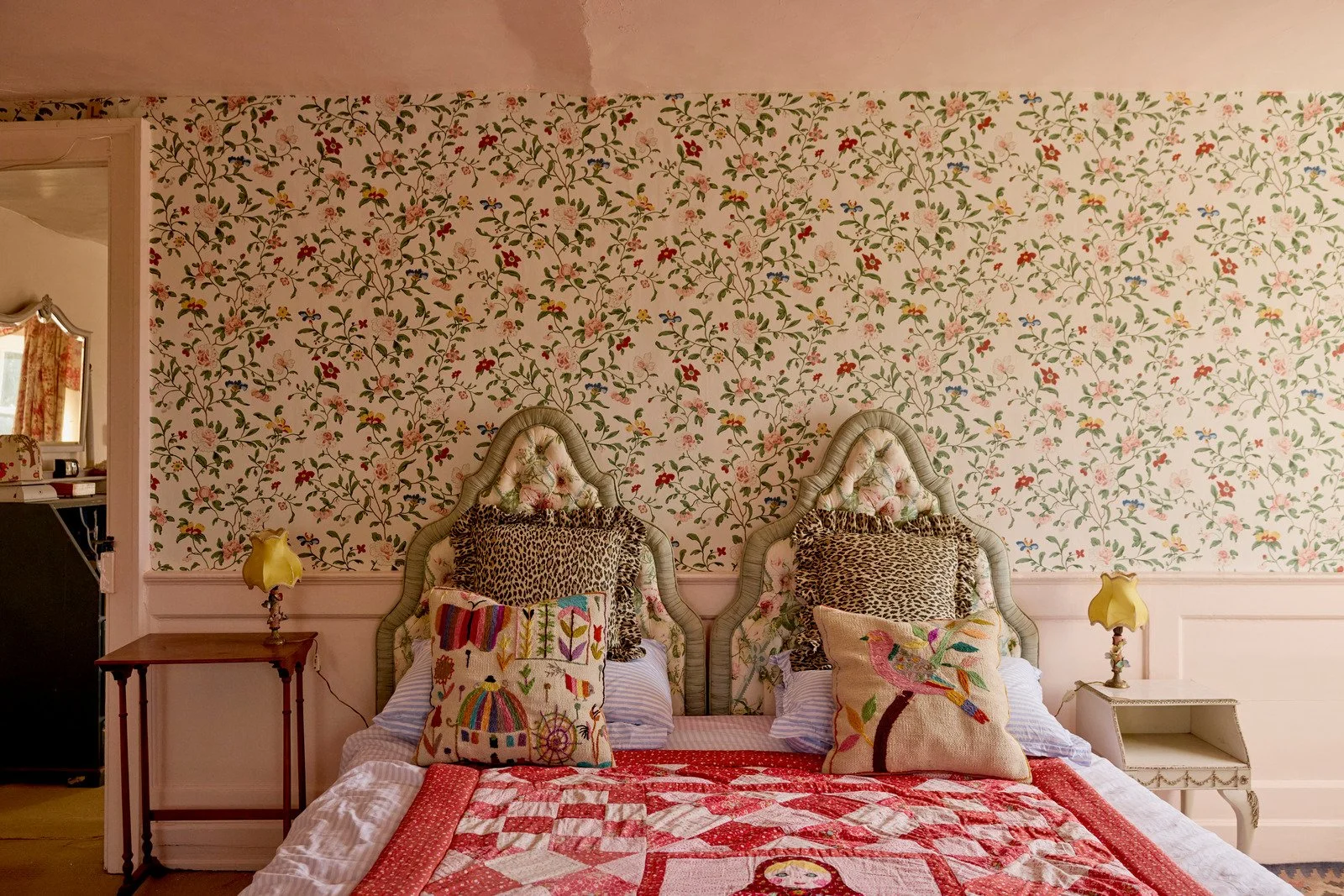 francis-york-inigo-kent-georgian-house-barming-place-artist-home-5.jpg