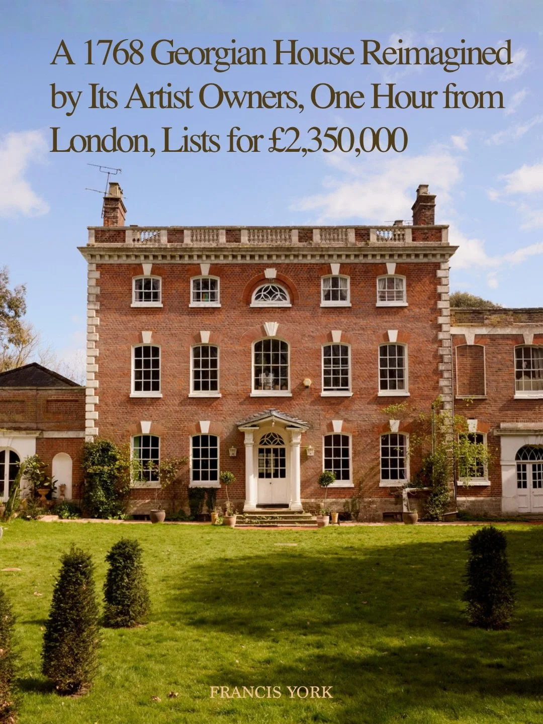 🇬🇧 Listed with @inigo.house for &pound;2,350,000

Set in the village of Barming near Maidstone, this Grade II*-listed Georgian house is set at the end of a cul-de-sac and reworked with bold interiors.

Known as Barming Place, the house has a symmet