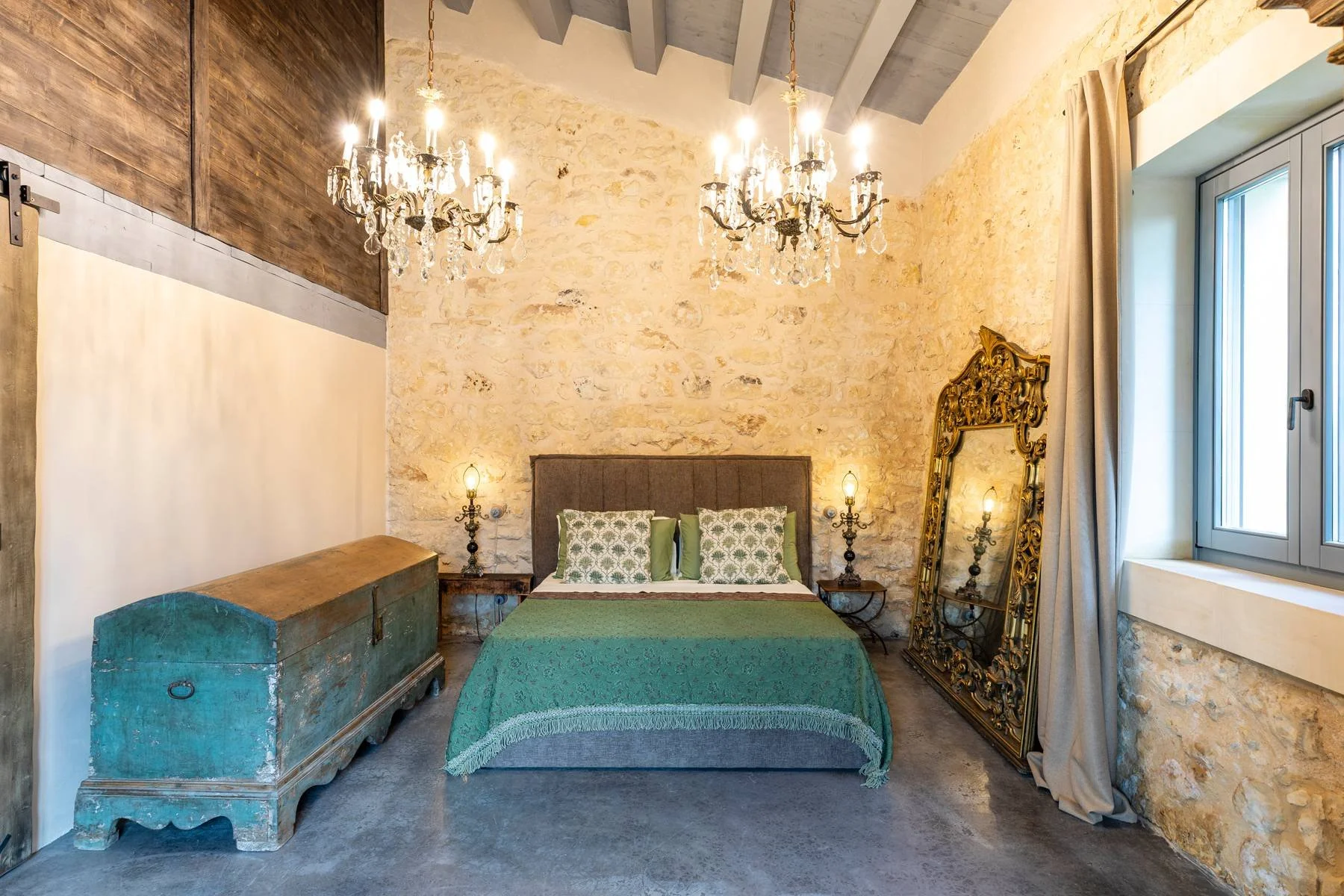 francis-york-a-restored-1867-farmhouse-in-sicilys-val-di-noto-italy-sothebys-international-realty-5.jpg