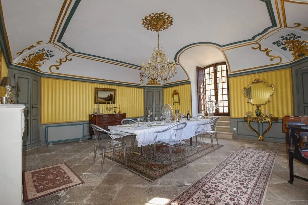 francis-york-a-17th-century-chateau-overlooking-provences-verdon-gorge-one-hour-from-cannes11.jpeg