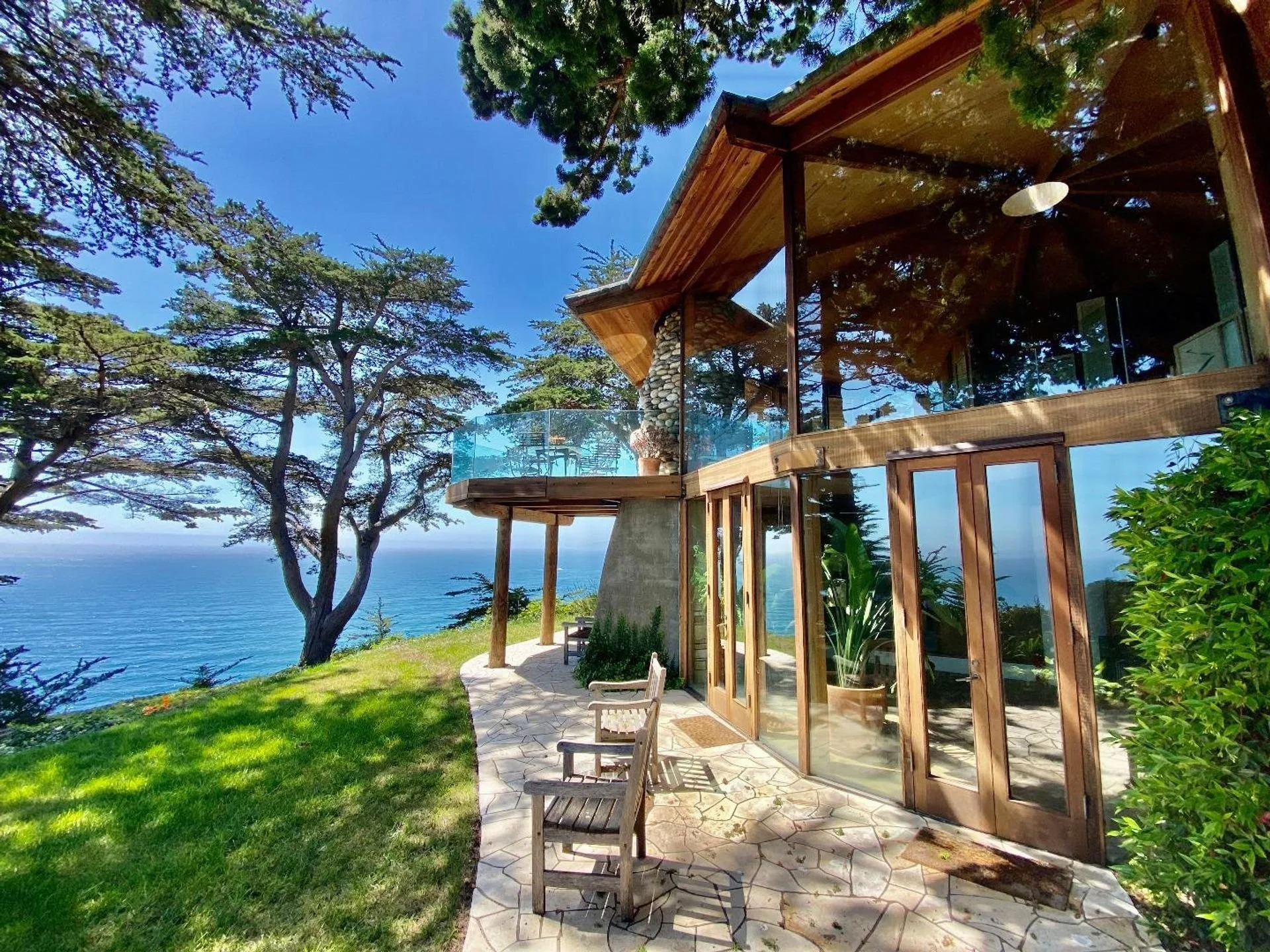 francis-york-big-sur-a-big-sur-residence-reworked-by-architect-mickey-muennig-on-californias-pacific-coast-highway- 29.jpeg