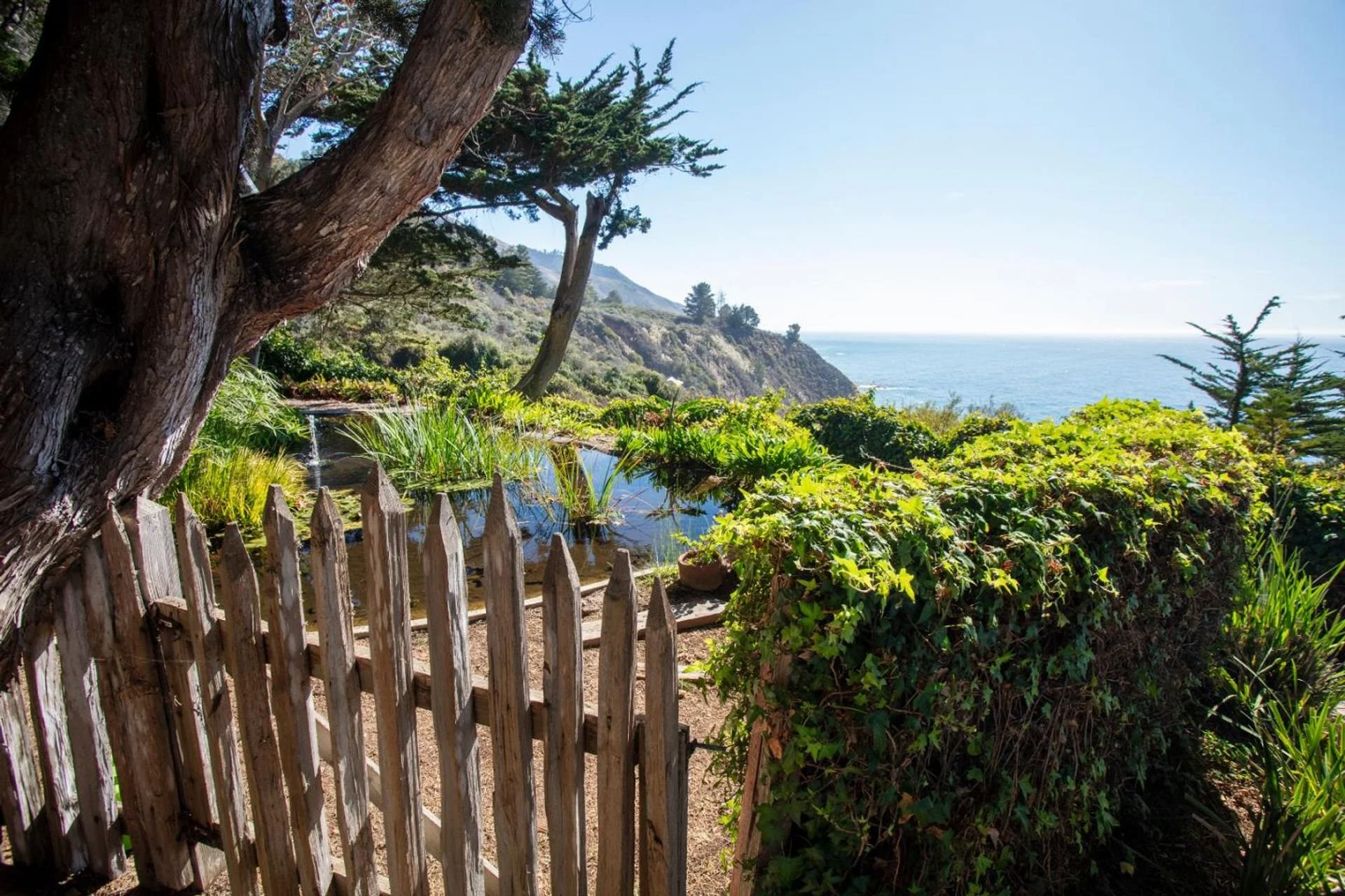 francis-york-big-sur-a-big-sur-residence-reworked-by-architect-mickey-muennig-on-californias-pacific-coast-highway- 40.jpeg
