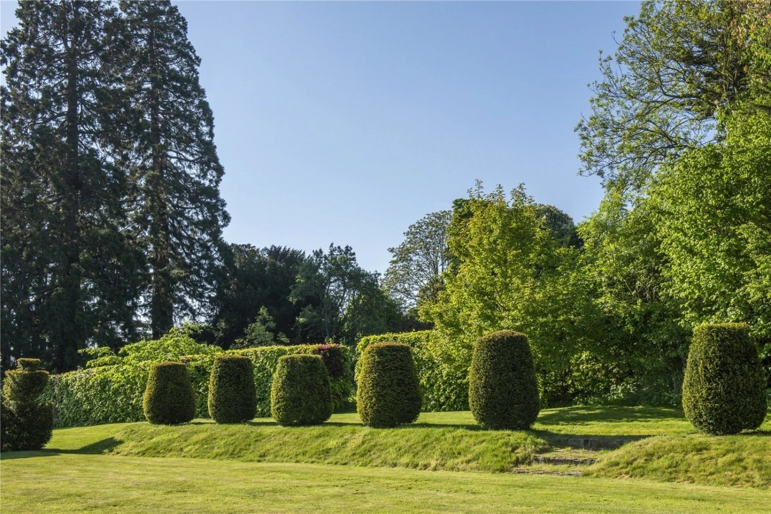 500-year-old-manor-somerset-ballroom-victorian-glasshouse-3.jpeg