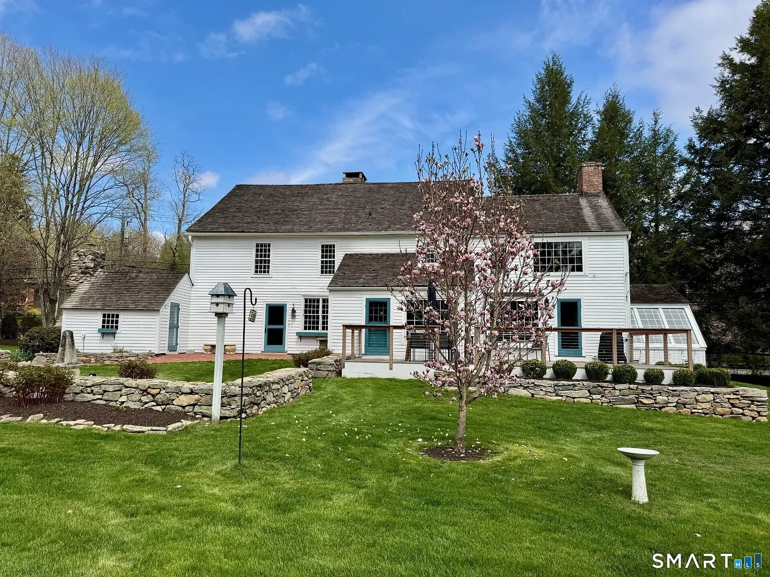 francis-york-1685-colonial-home-woodbury-connecticut-2.webp