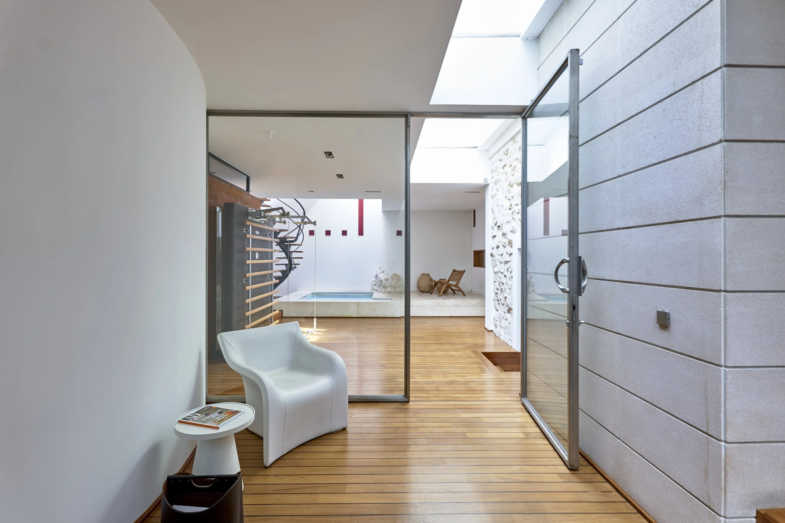 francis-york-paris-16th-private-mansion-indoor-pool-annex-avenue-foch-2.jpg