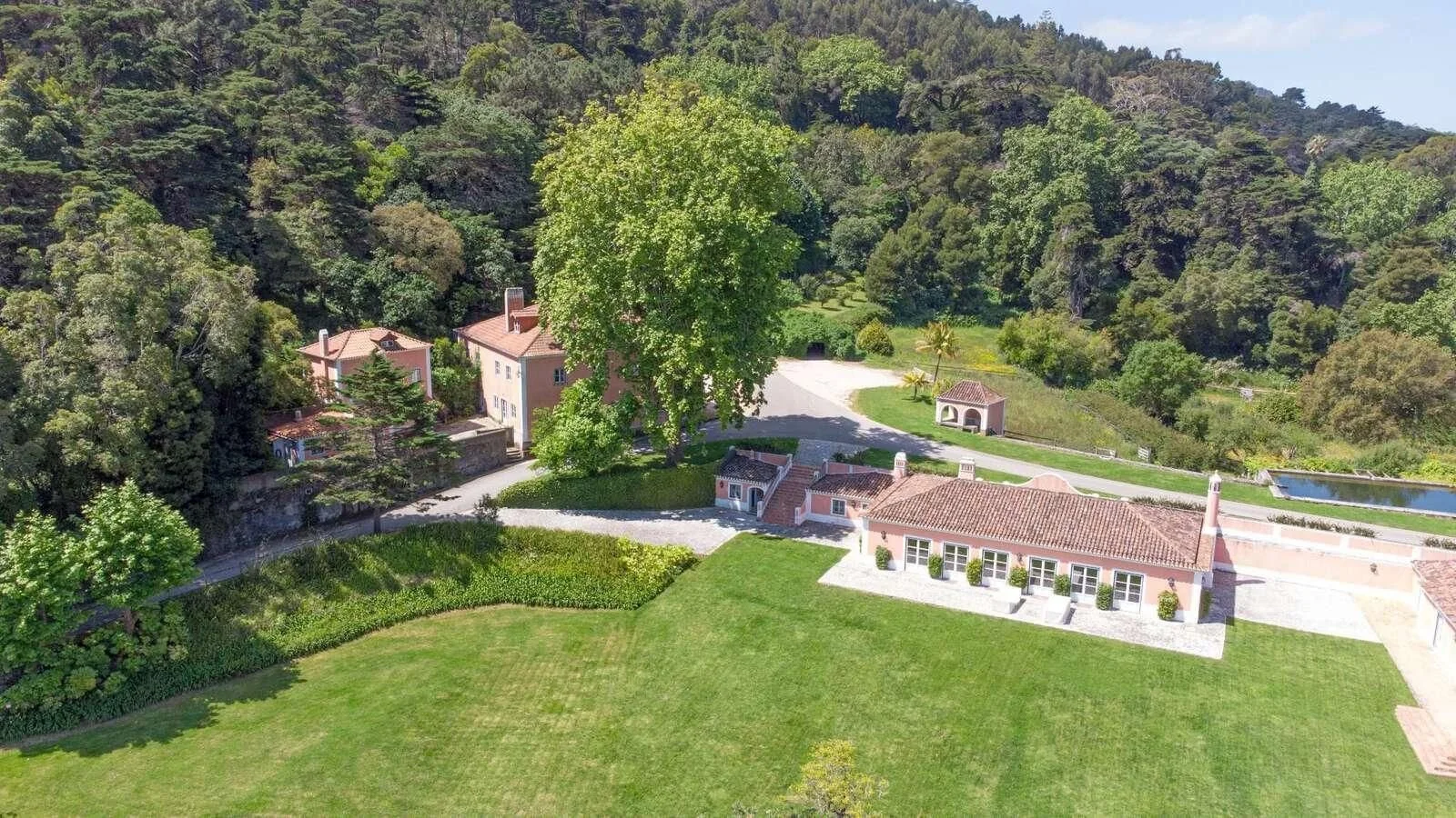 106-acre-historic-estate-portugal-sintra-luxury-property-francis-cook-pombal23.jpeg
