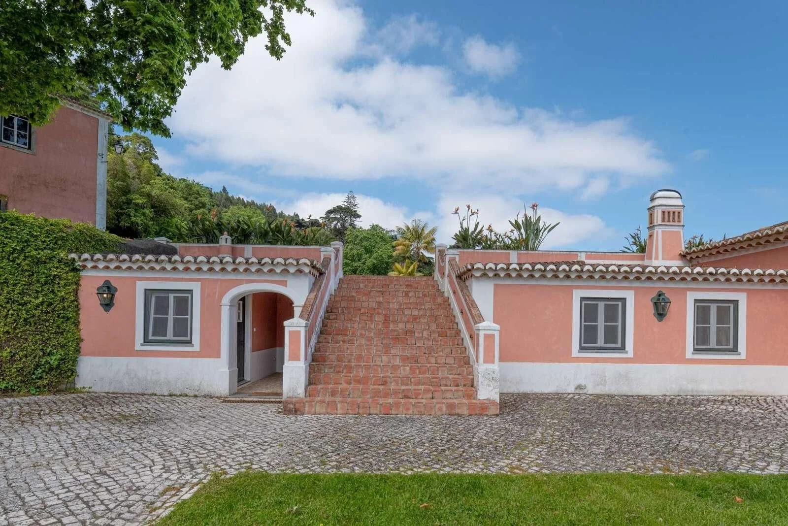 106-acre-historic-estate-portugal-sintra-luxury-property-francis-cook-pombal7.jpeg
