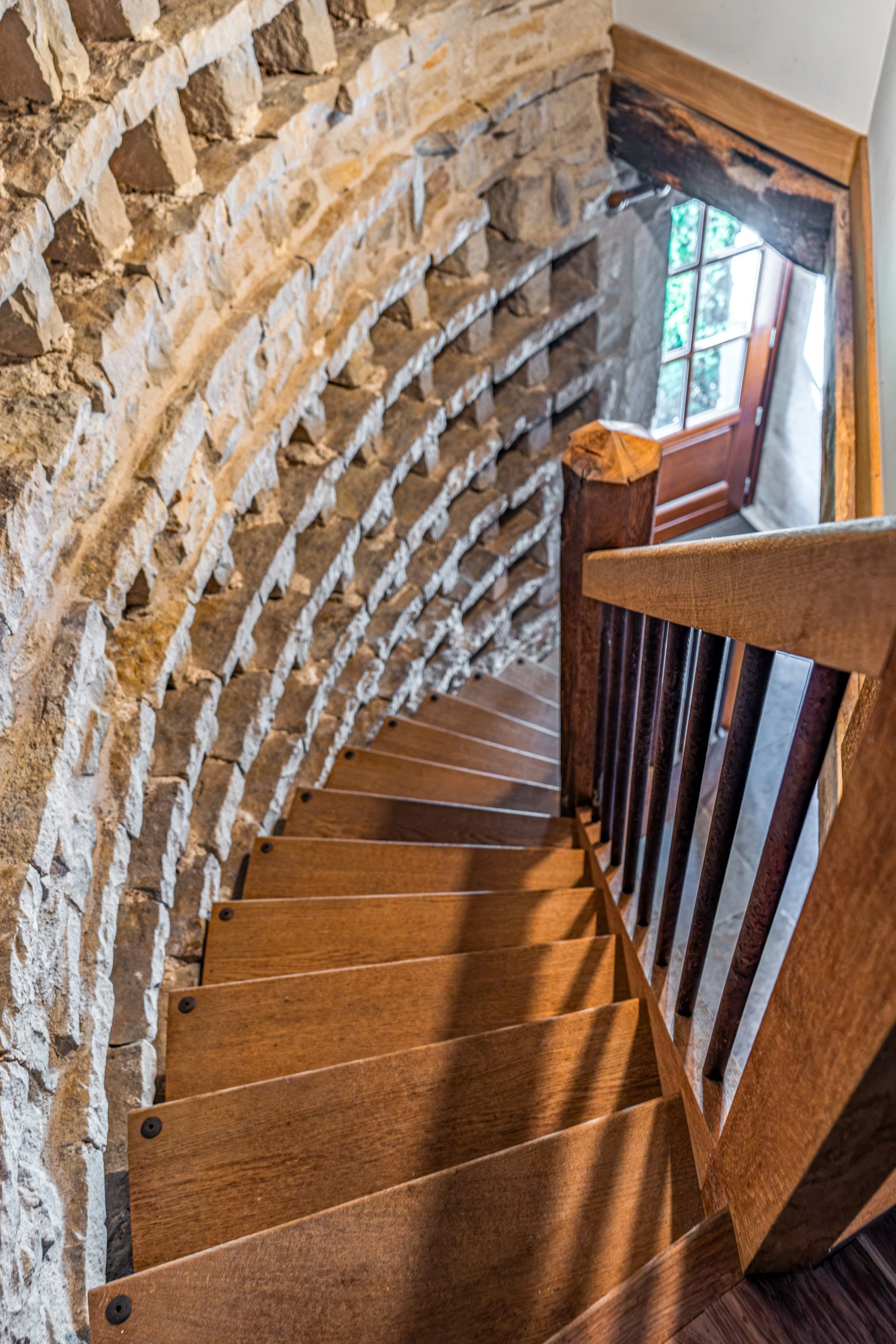 francis-york-restored-15th-16th-century-manor-burgundy-dijon-70.jpg