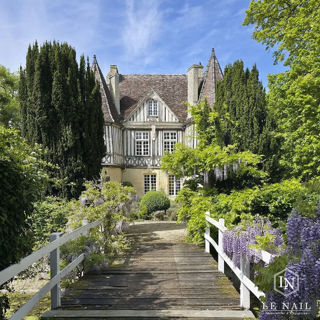 francis-york-historic-moated-manor-pays-dauge-normandy-france-10.jpg