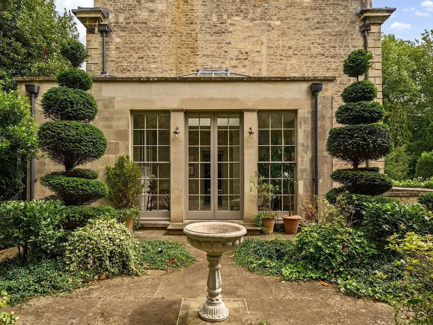 francis-york-batheaston-house-bath-queen-anne-1712-grade-II-listed-savills-7.jpg