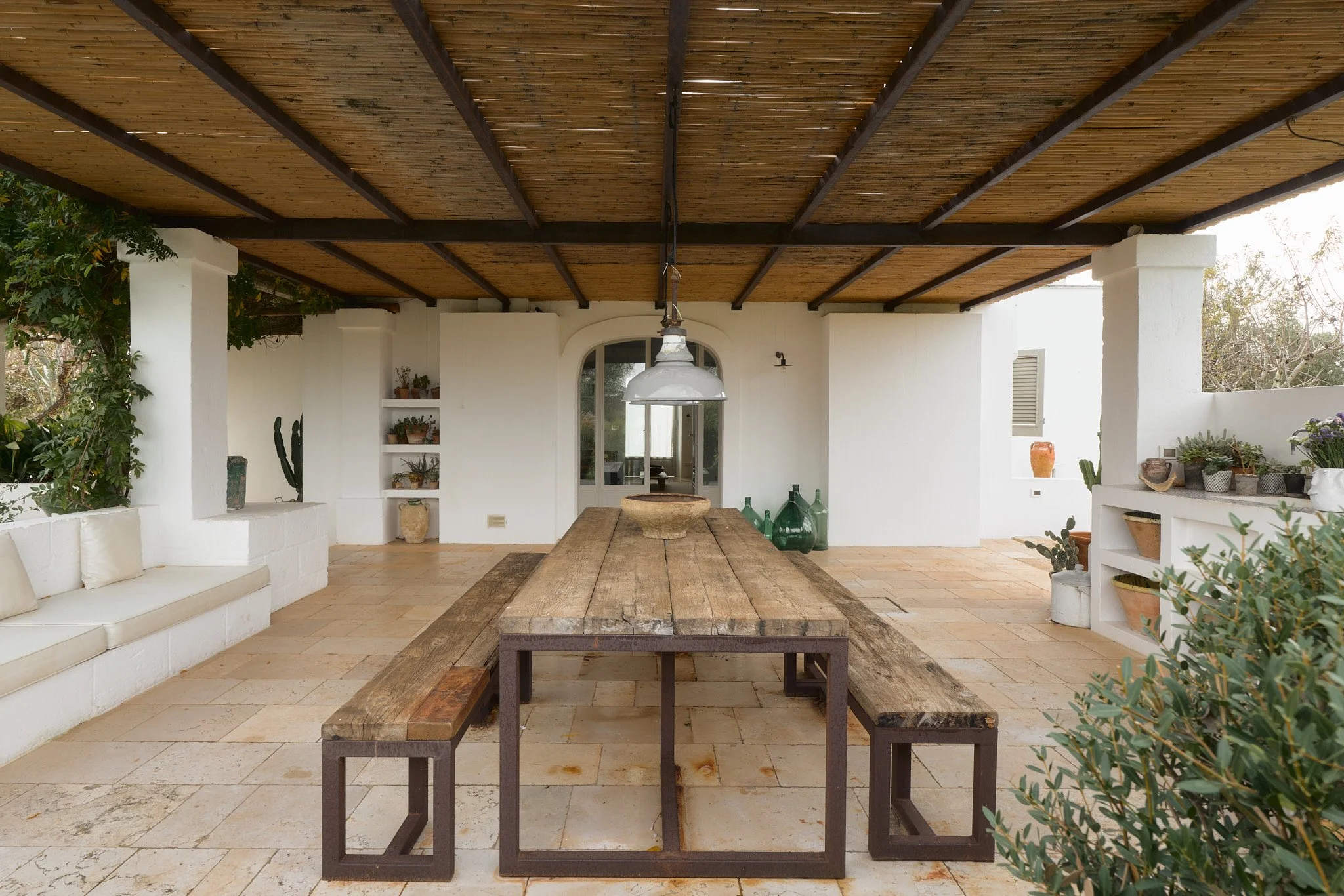 puglia-italy-villa-castelluccio-minimalist-andrew-trotter-francis-york-19.jpg