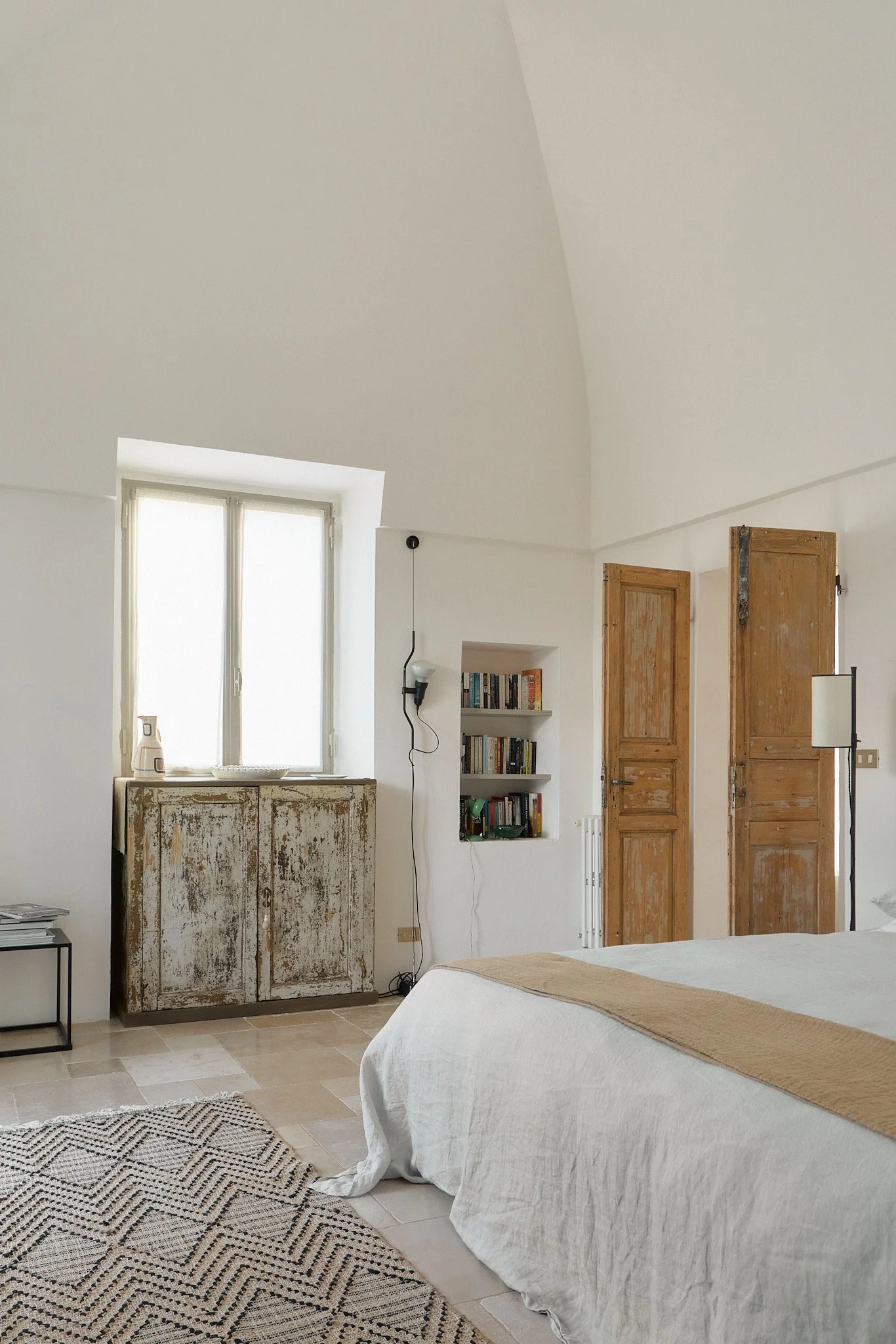 puglia-italy-villa-castelluccio-minimalist-andrew-trotter-francis-york-26.jpg