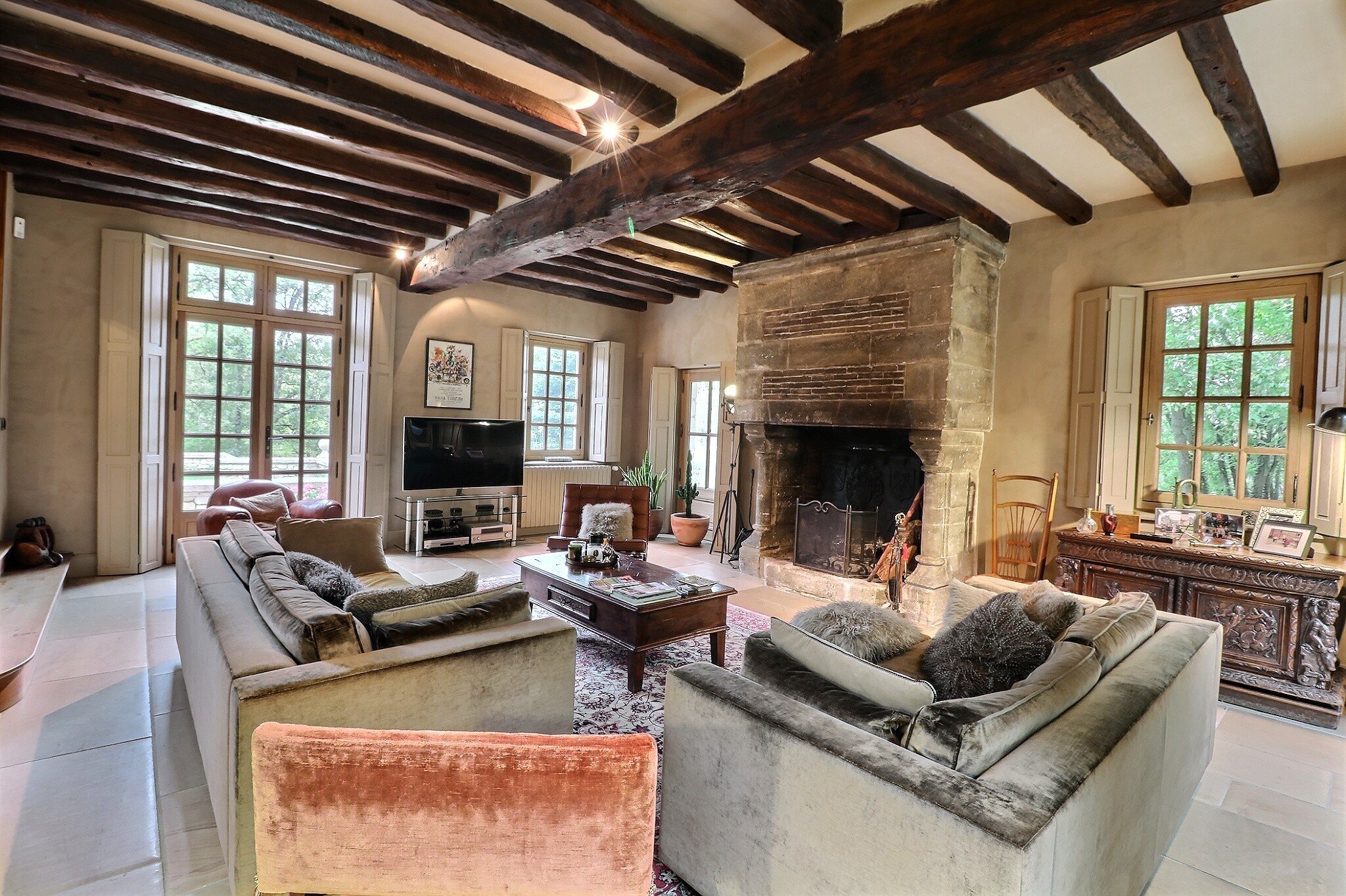 francis-york-renovated-country-house-indoor-pool-8-acres-lardy-essonne-south-of-paris-2.jpg