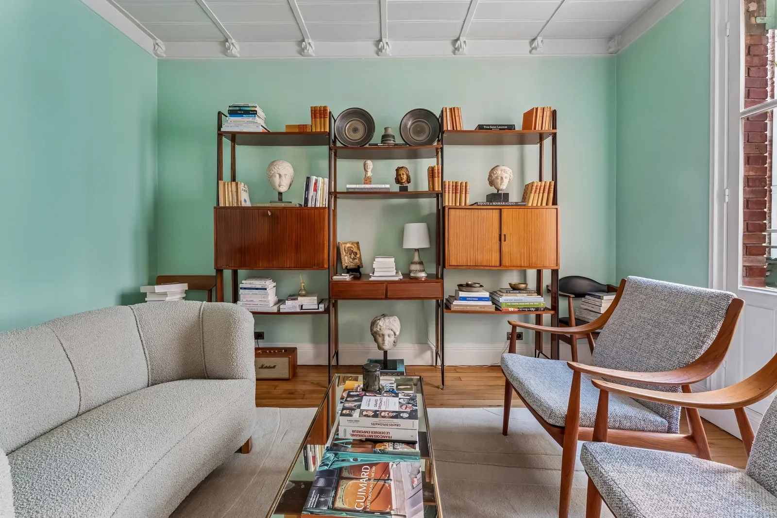 francis-york-restored-art-nouveau-apartment-castel-beranger-paris-hector-guimard-2.webp