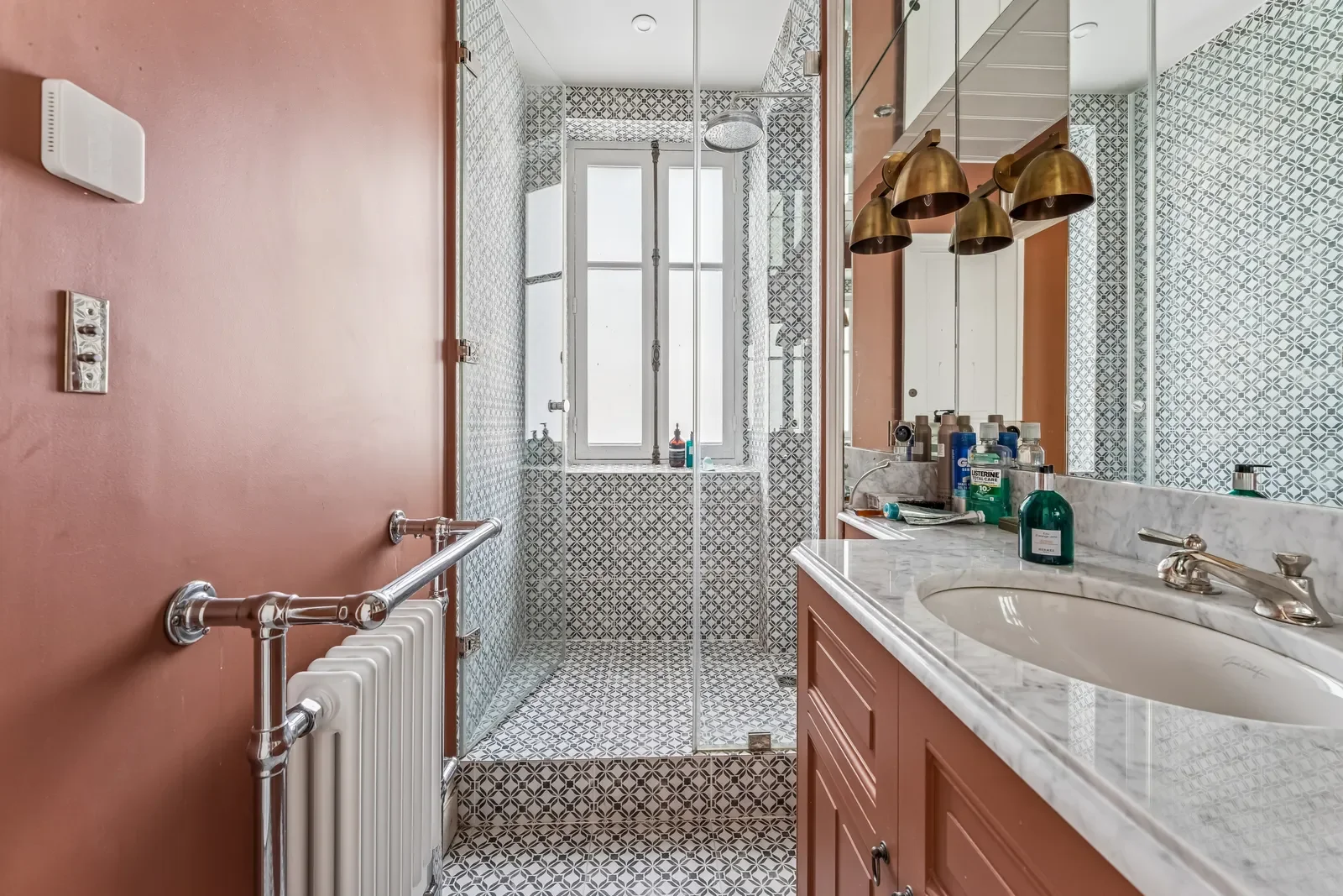 francis-york-restored-art-nouveau-apartment-castel-beranger-paris-hector-guimard-6.webp