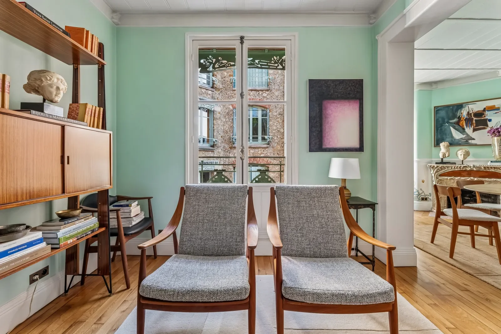 francis-york-restored-art-nouveau-apartment-castel-beranger-paris-hector-guimard-9.webp