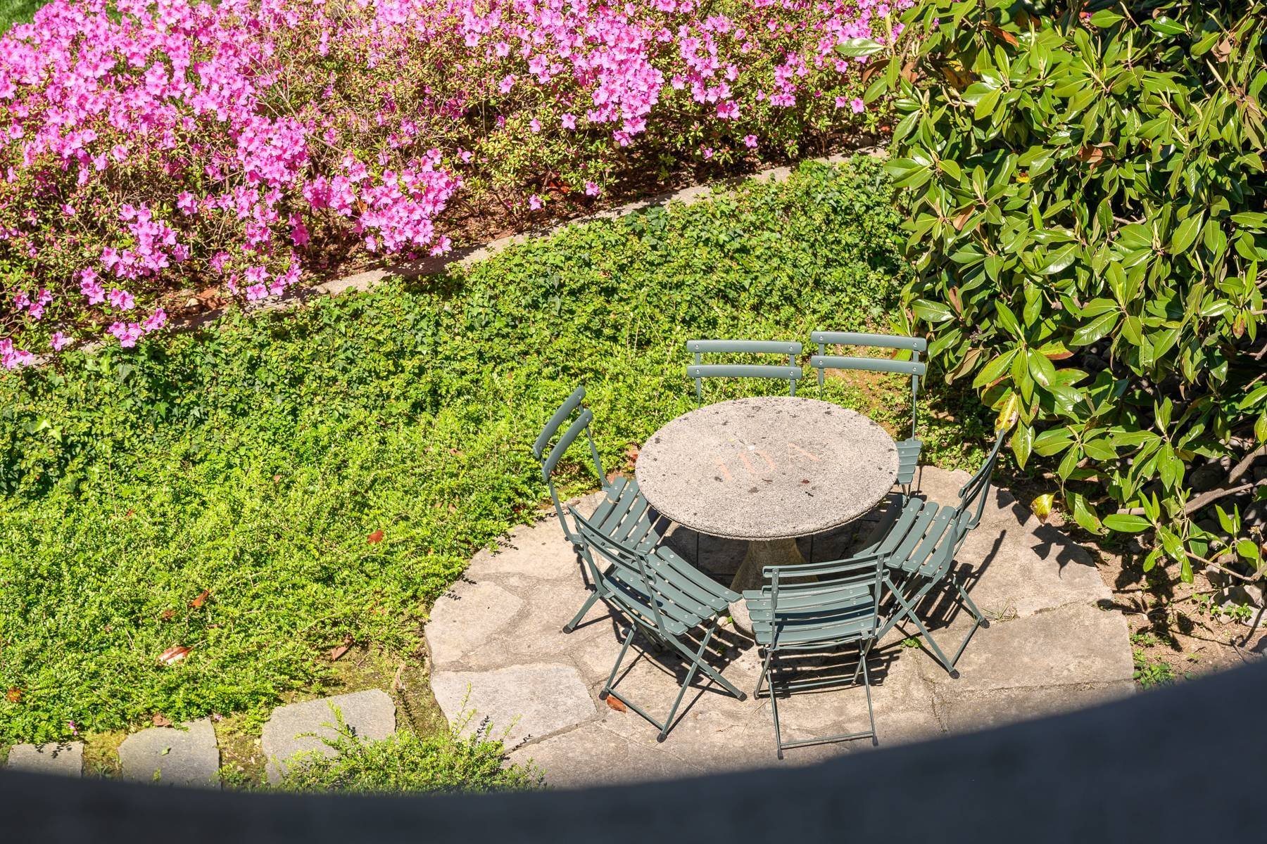 francis-york-private-villa-steps-from-villa-deste-cernobbio-lake-como-Concorso-dEleganza-italy-sothebys-international-realty-36.jpg