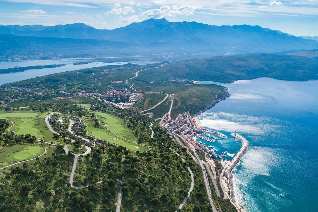 francis-york-private-villa-lustica-bay-the-peaks-golf-course-bay-of-kotor-montenegro-sothebys-international-realty-13.jpg