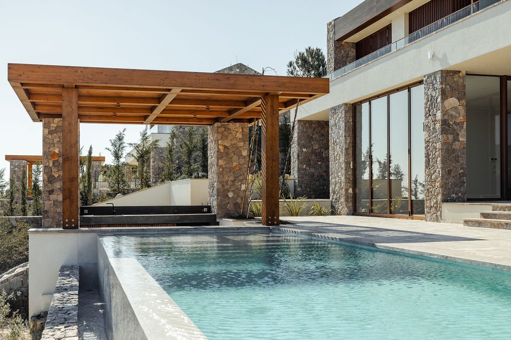 francis-york-private-villa-lustica-bay-the-peaks-golf-course-bay-of-kotor-montenegro-sothebys-international-realty-21.jpg