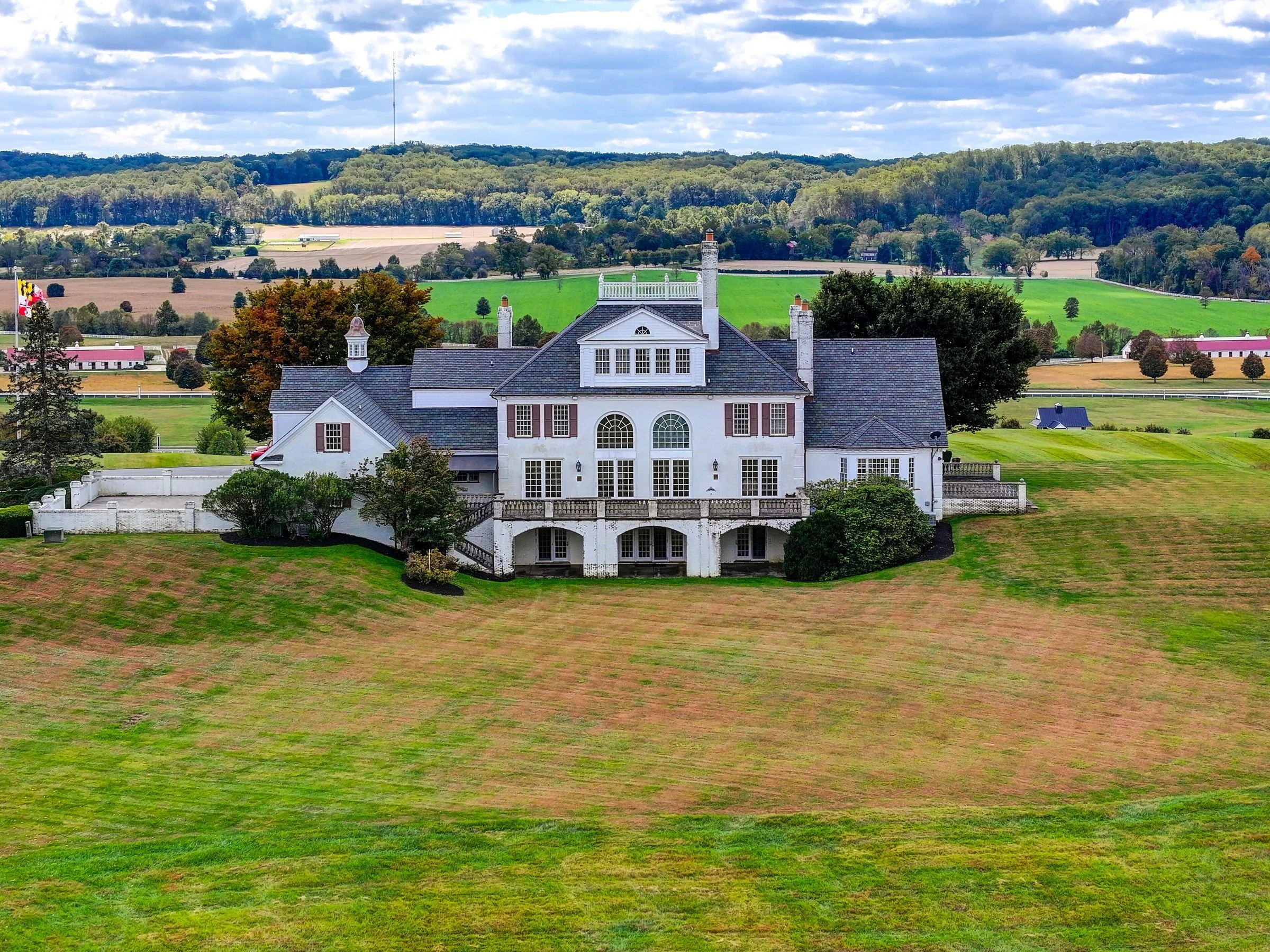 francis-york-sagamore-farm-vanderbilt-under-armour-maryland-equestrian-estate-110.jpg