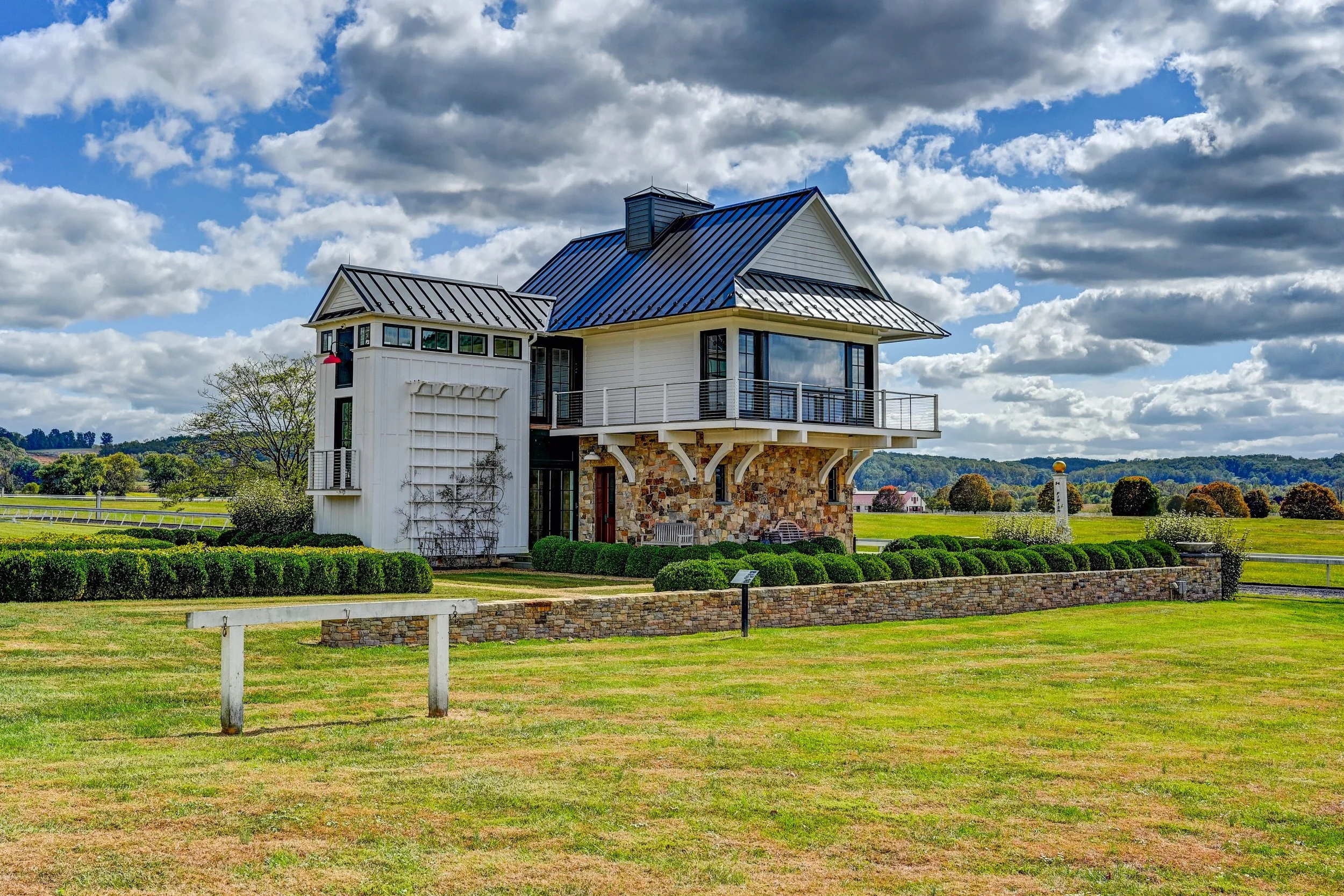 francis-york-sagamore-farm-vanderbilt-under-armour-maryland-equestrian-estate-60.jpg