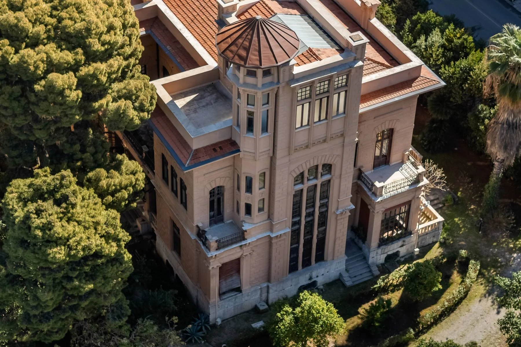 francis-york-villa-virginia-palermo-liberty-villa-sicily-italy-sothebys-13.jpg