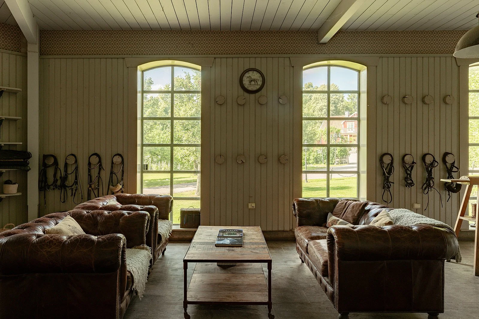 francis-york-lakefront-swedish-farmhouse-equestrian-estate-near-stockholm-15.jpeg