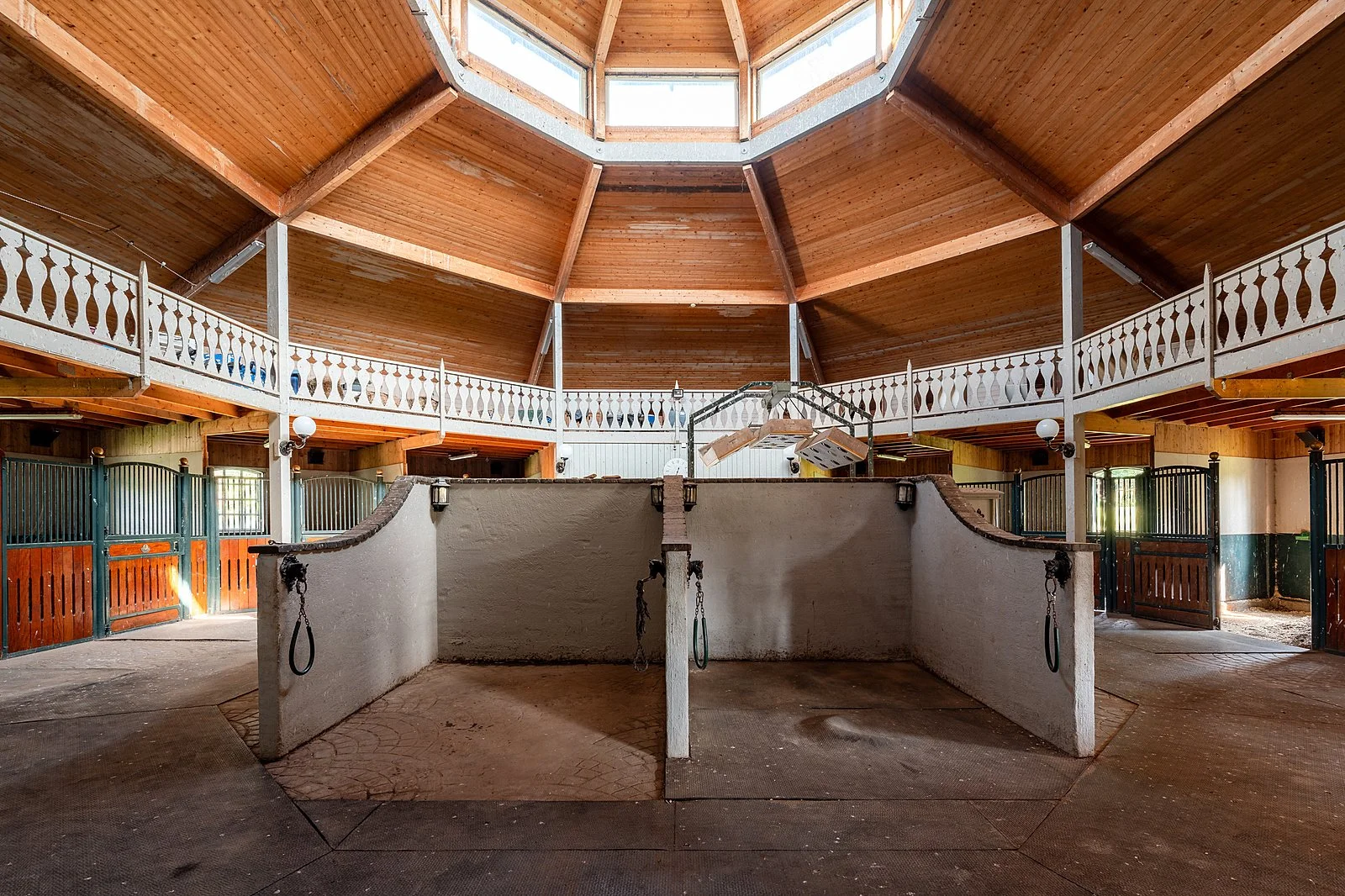 francis-york-lakefront-swedish-farmhouse-equestrian-estate-near-stockholm-13.jpeg