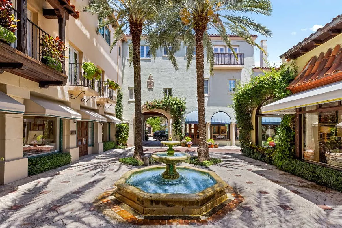 francis-york-addison-mizner-9-via-parigi-palm-beach-tower-12.jpg
