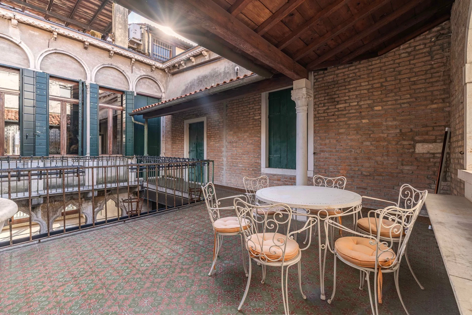 francis-york-frescoed-palazzo-residence-campo-santo-stefano-venice.-26.jpg